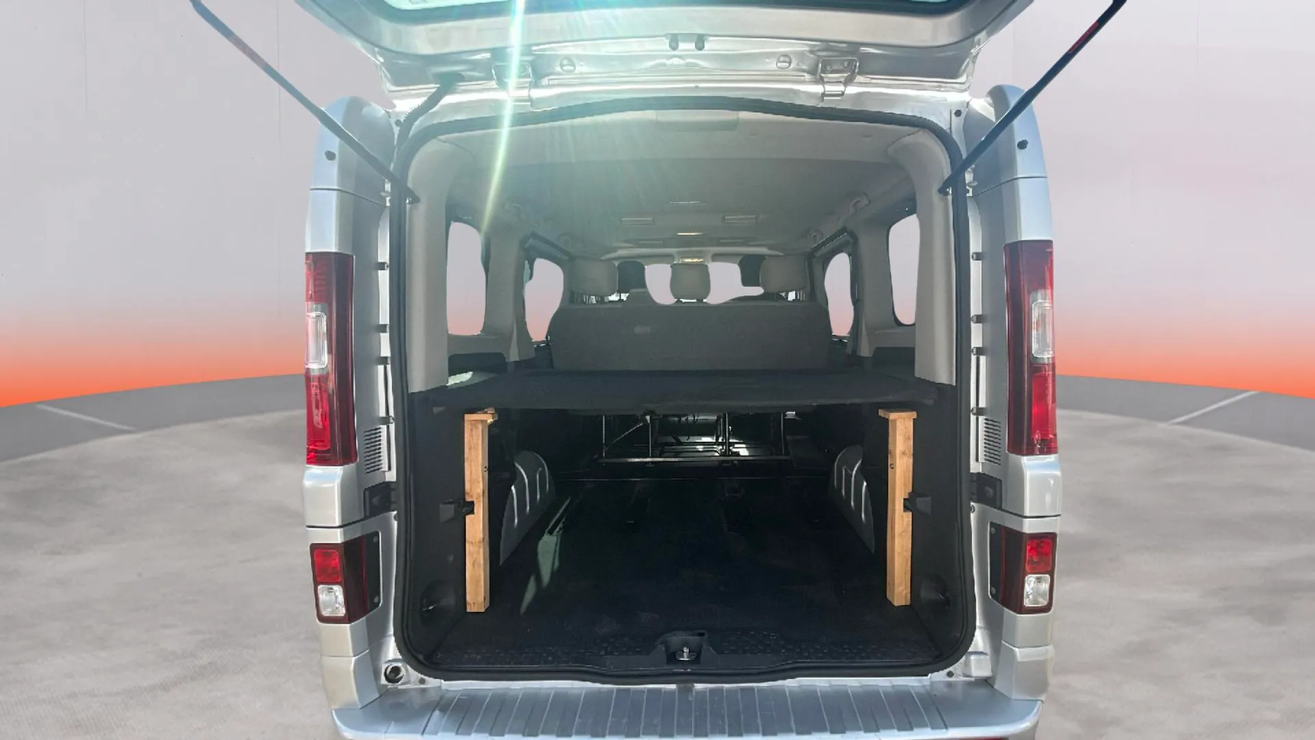 Renault Trafic SL LIM. ADV. Lar En. dCi -18 - foto 23