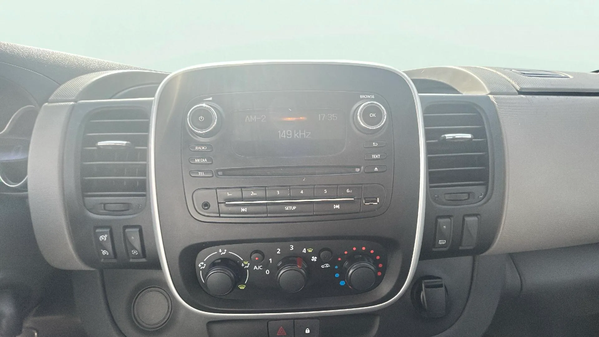 Renault Trafic SL LIM. ADV. Lar En. dCi -18 - foto 16