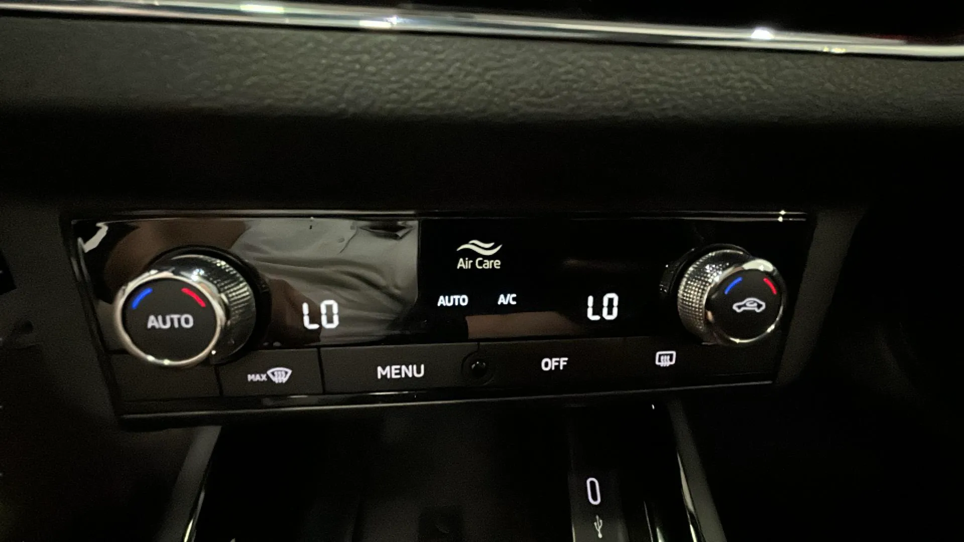 Škoda Kamiq 1.5 TSI DSG Montecarlo - foto 14