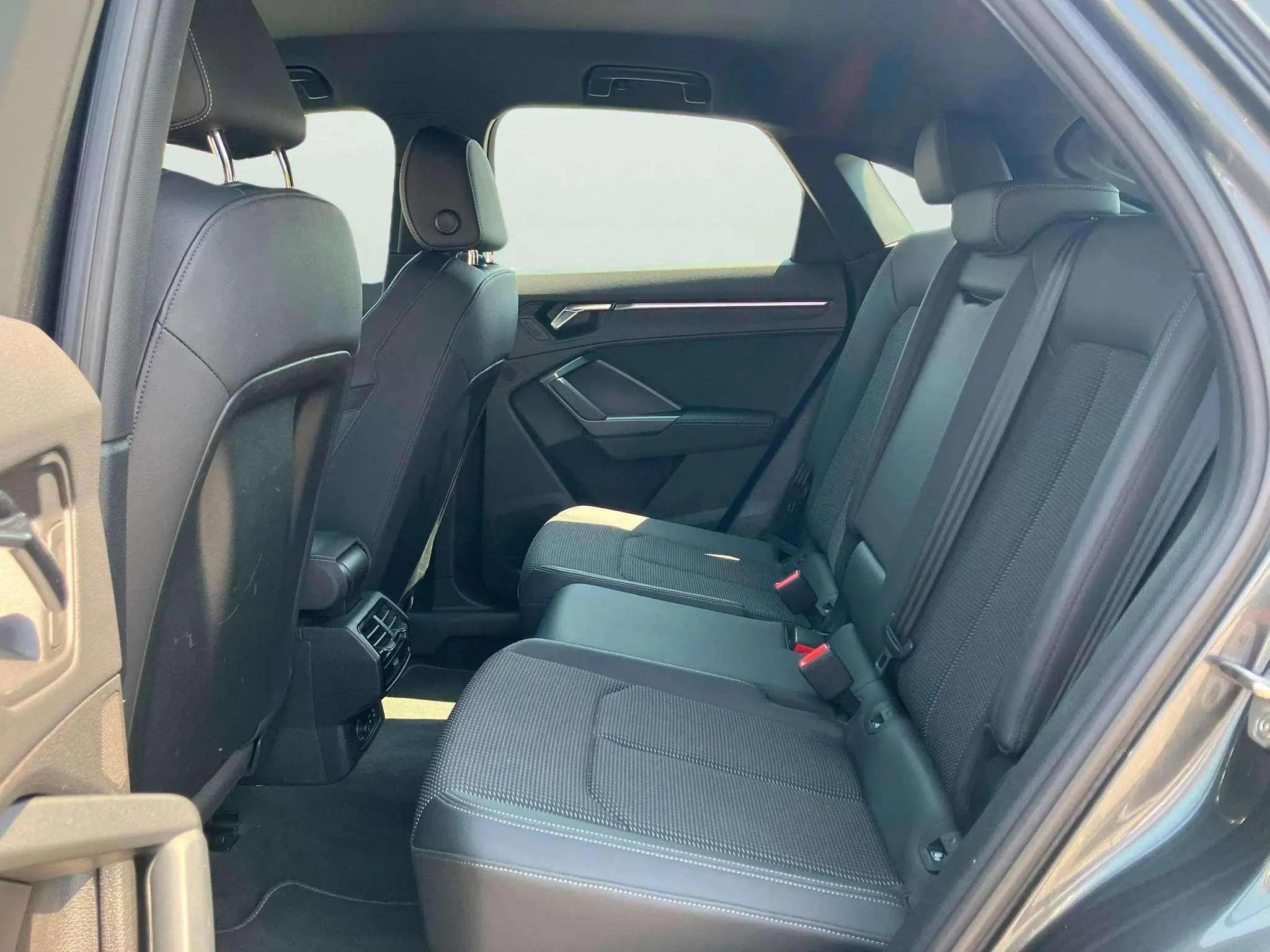 Audi Q3 35 TDI S tronic - foto 18