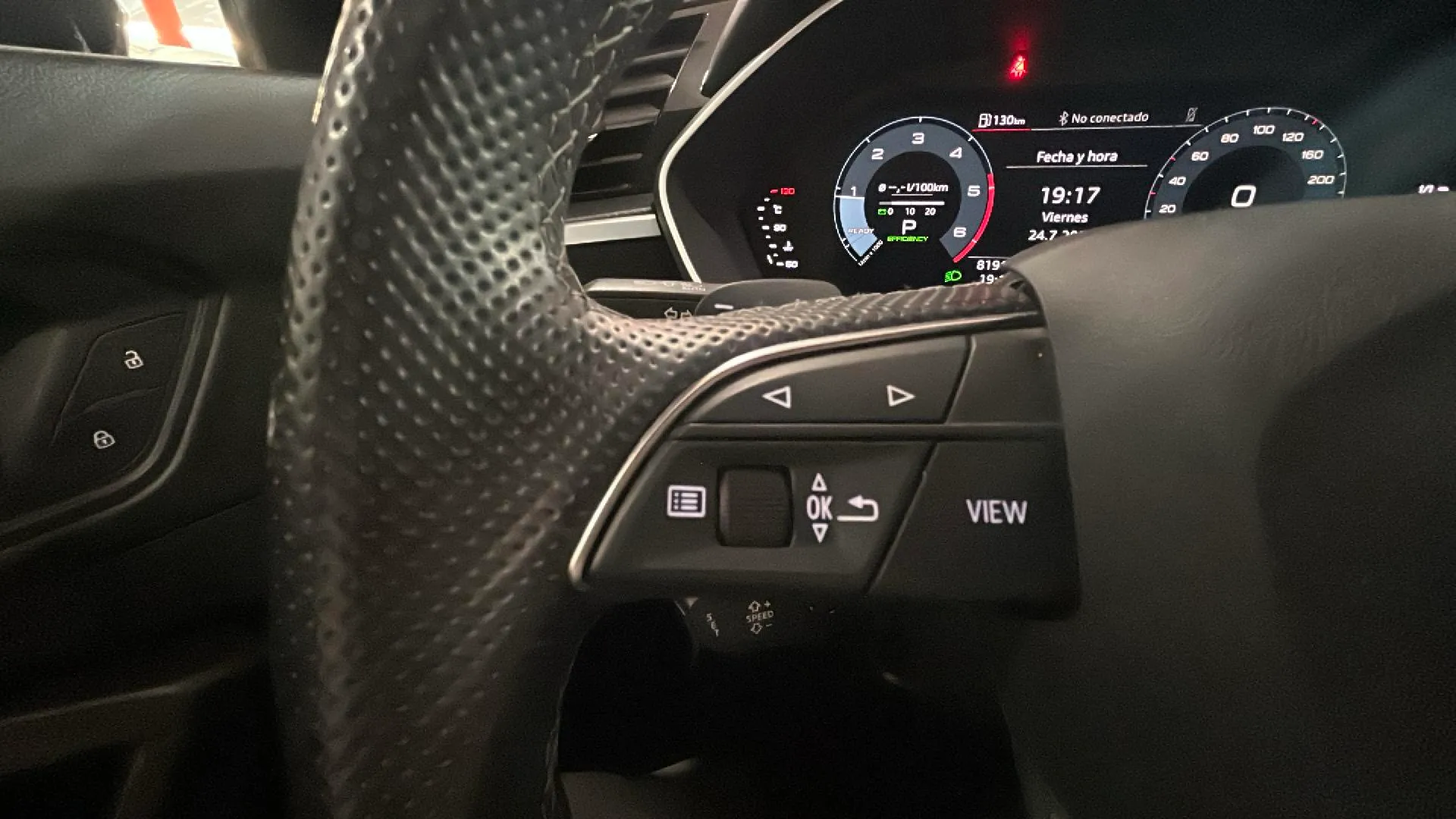 Audi Q3 35 TDI quattro - foto 12