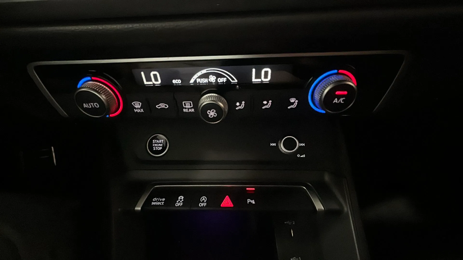 Audi Q3 35 TDI quattro - foto 15