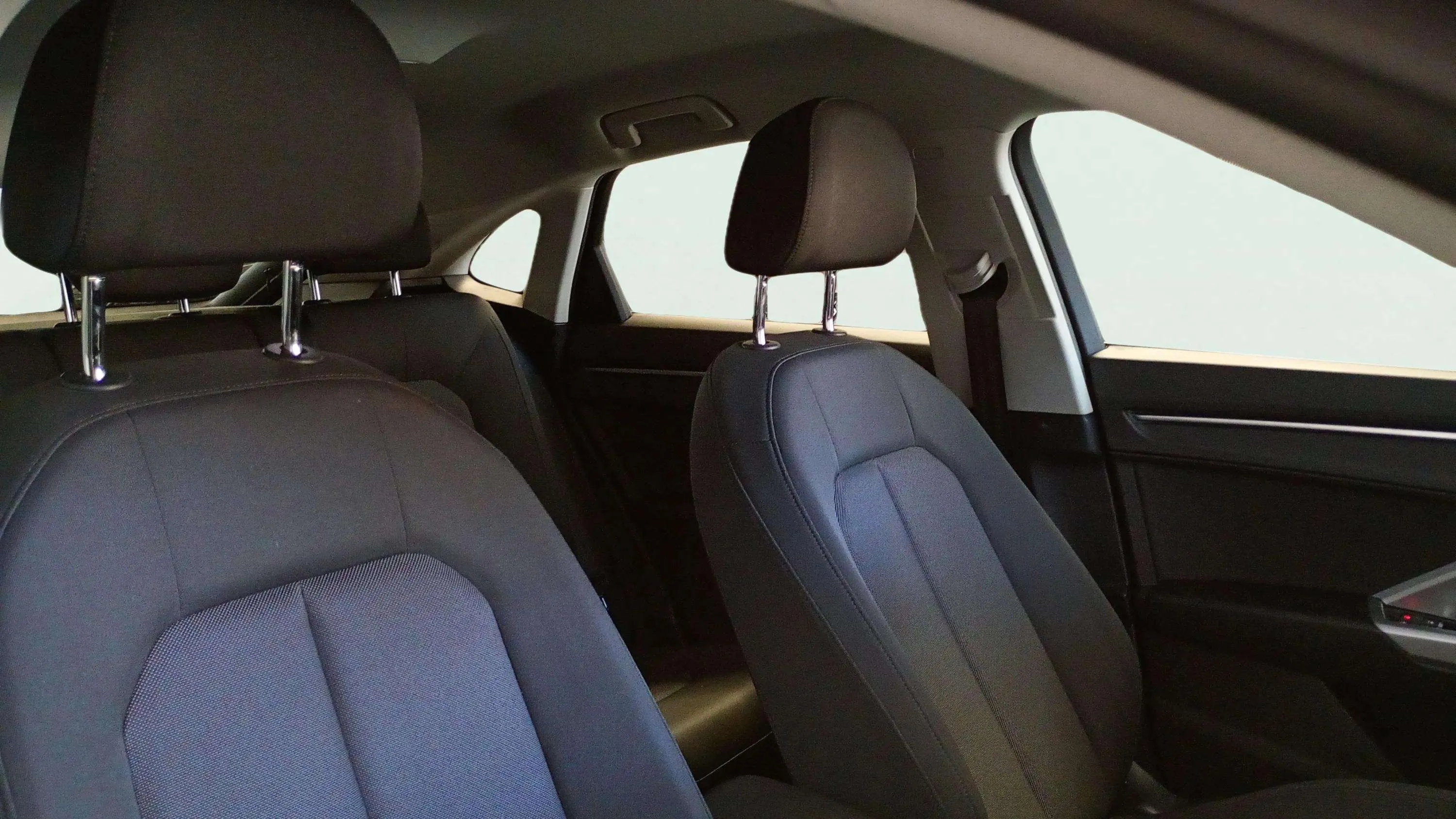 Audi Q3 40 TDI S tronic quattro - foto 13