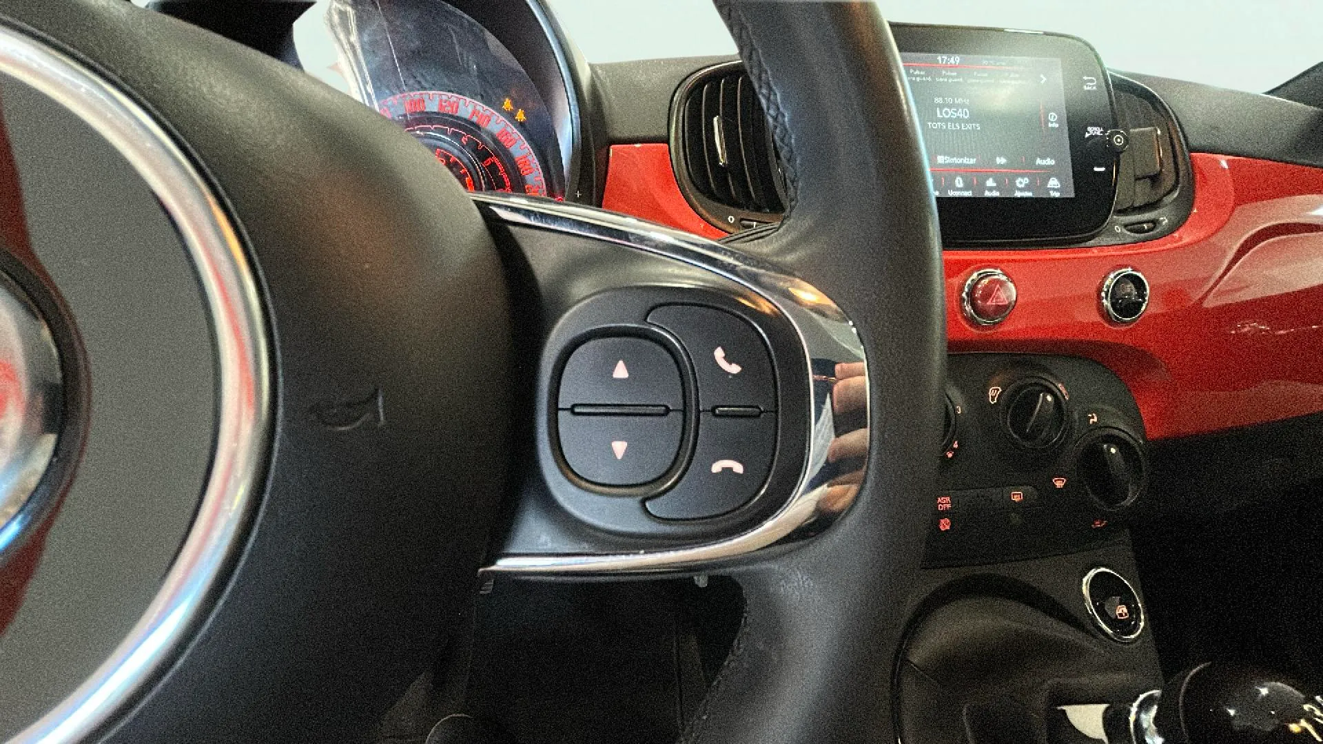 Fiat 500 Club 1.0 Hybrid - foto 13