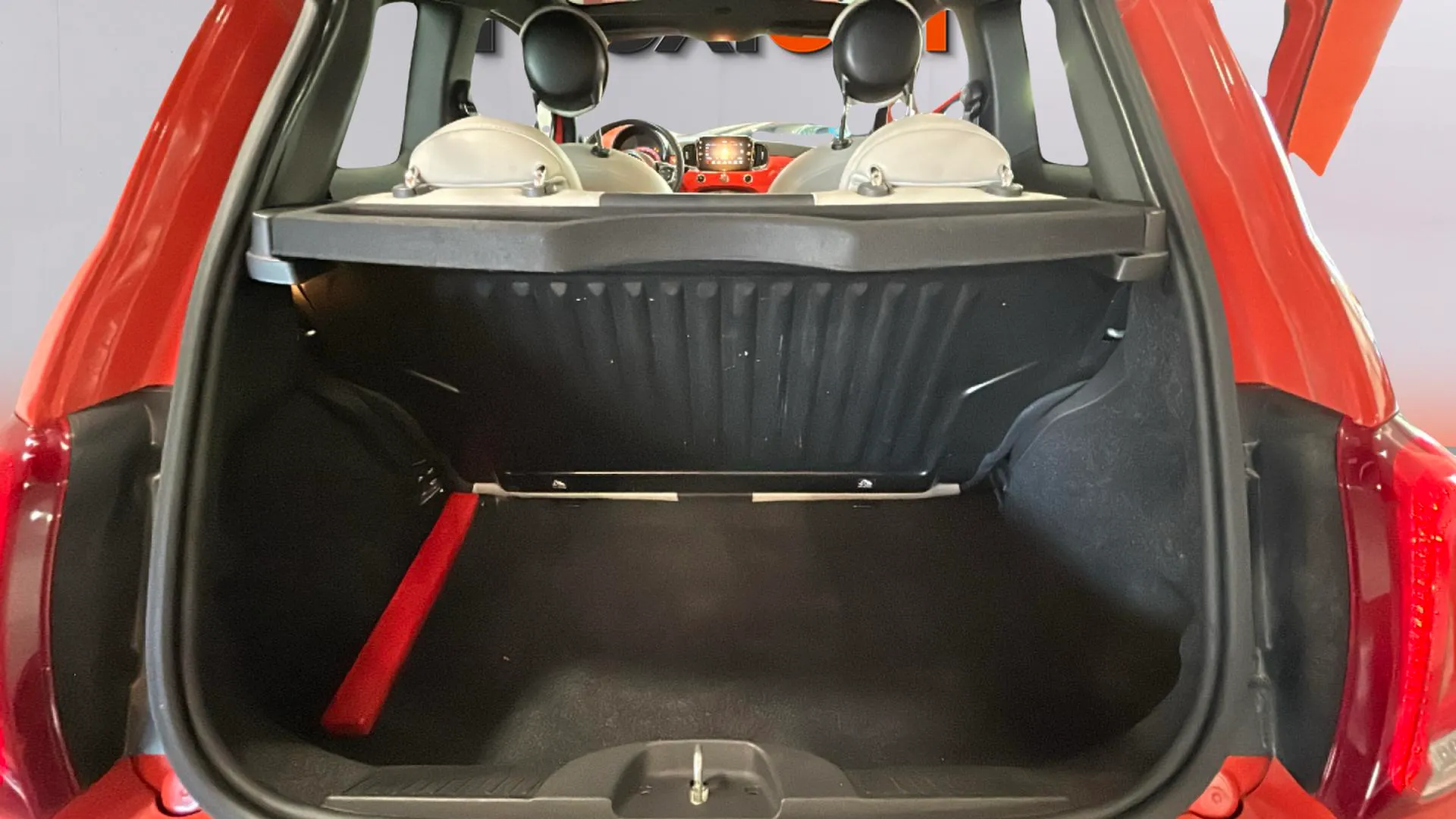 Fiat 500 Club 1.0 Hybrid - foto 21