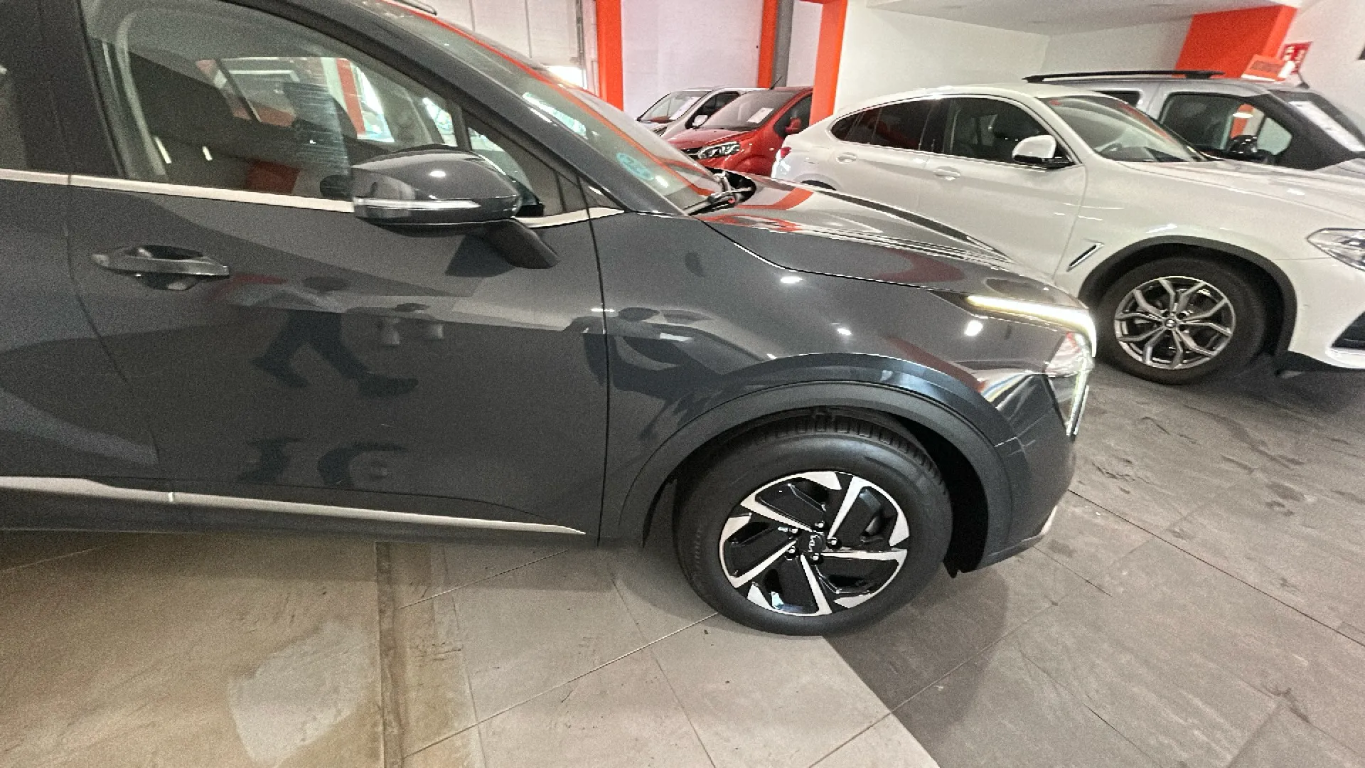 Kia Sportage 1.6 T-GDi Drive 4x2 - foto 24