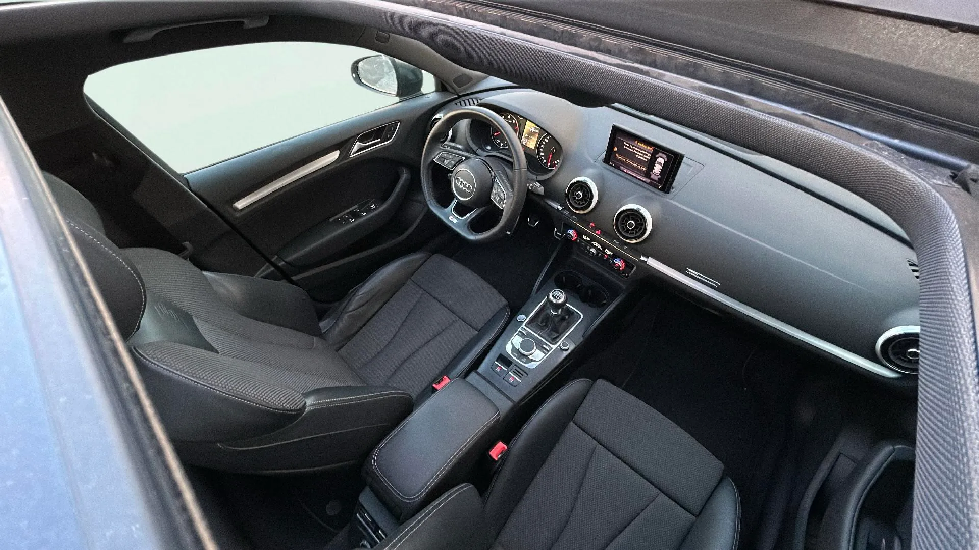 Audi A3 1.5 TFSI CoD EVO Sportback - foto 22