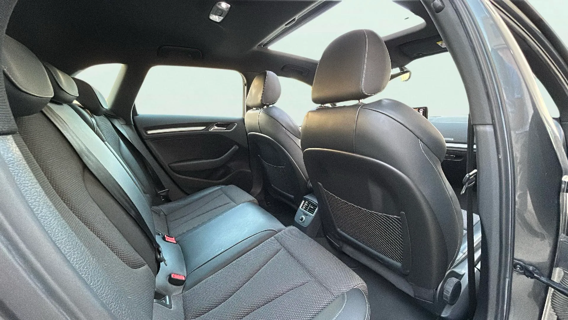 Audi A3 1.5 TFSI CoD EVO Sportback - foto 13