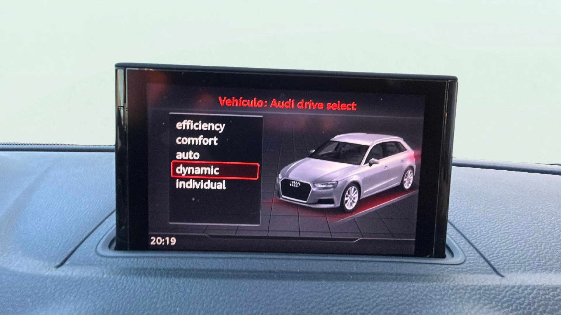 Audi A3 1.5 TFSI CoD EVO Sportback - foto 24