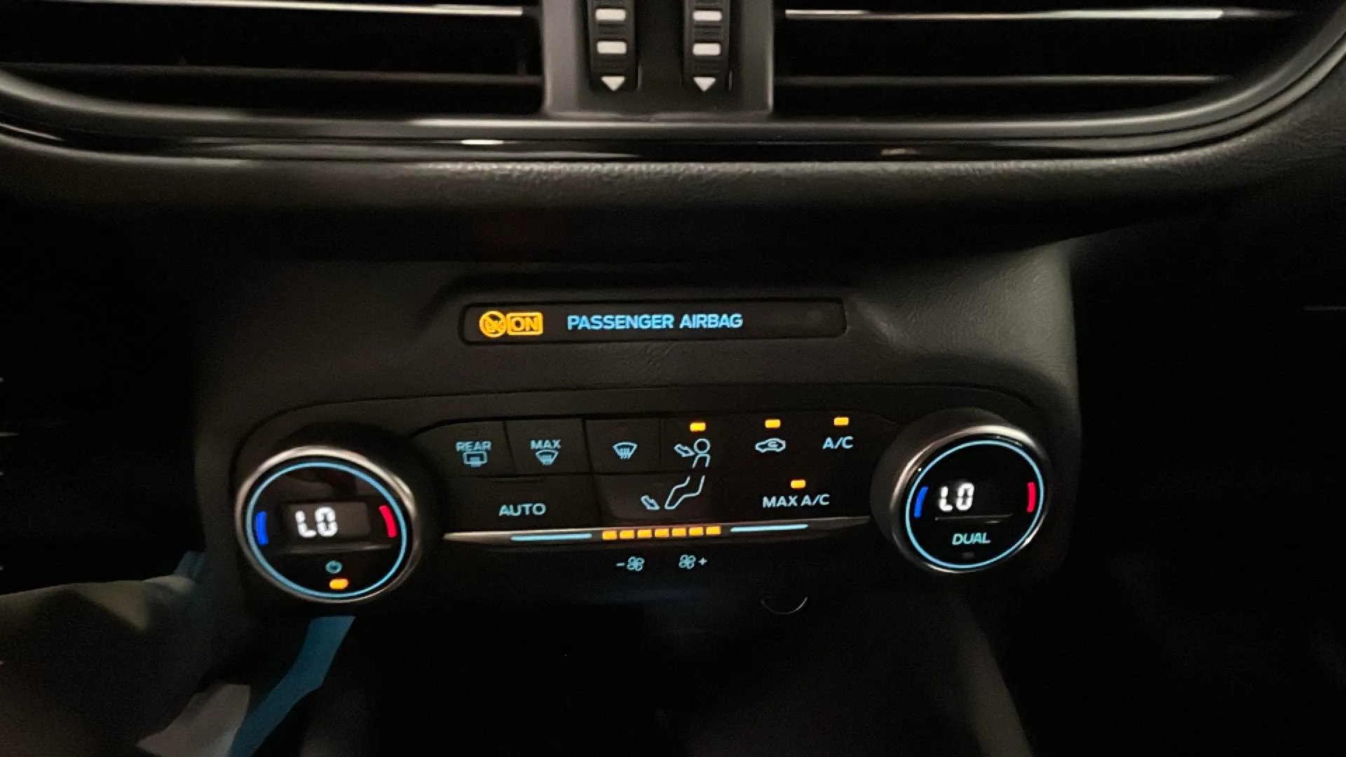 Ford Kuga ST-Line 1.5 EcoBoost - foto 14