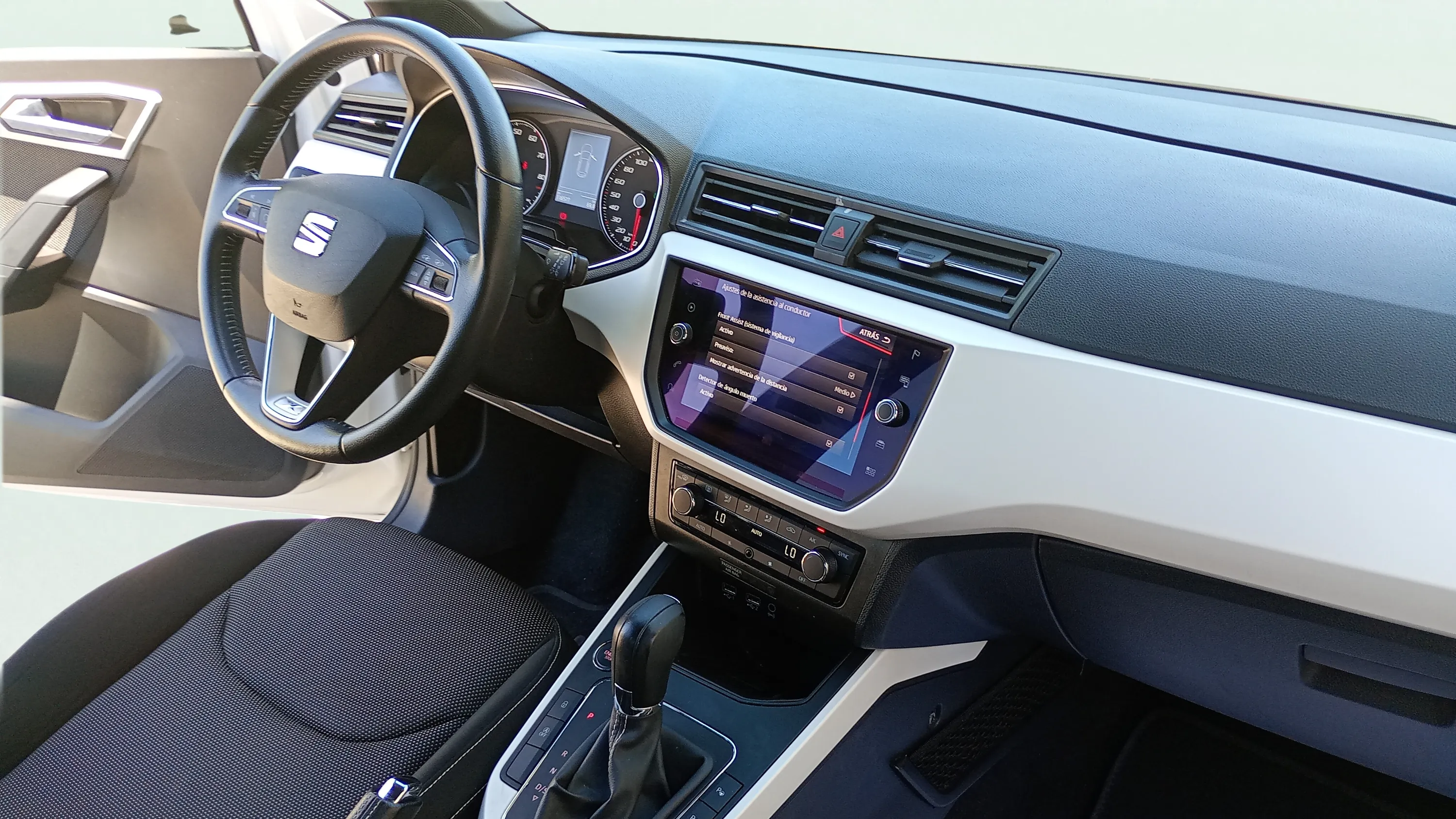SEAT Arona 1.0 TSI DSG Style Eco - foto 29