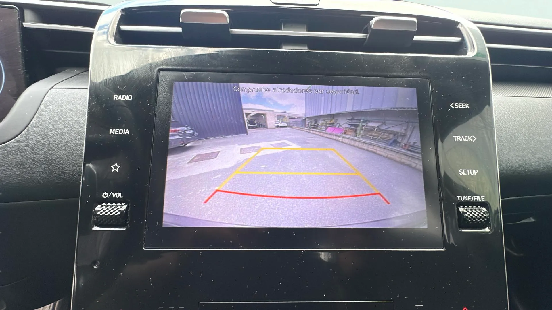Hyundai Tucson 1.6 T-GDi 48V Tecno DCT 2C - foto 17
