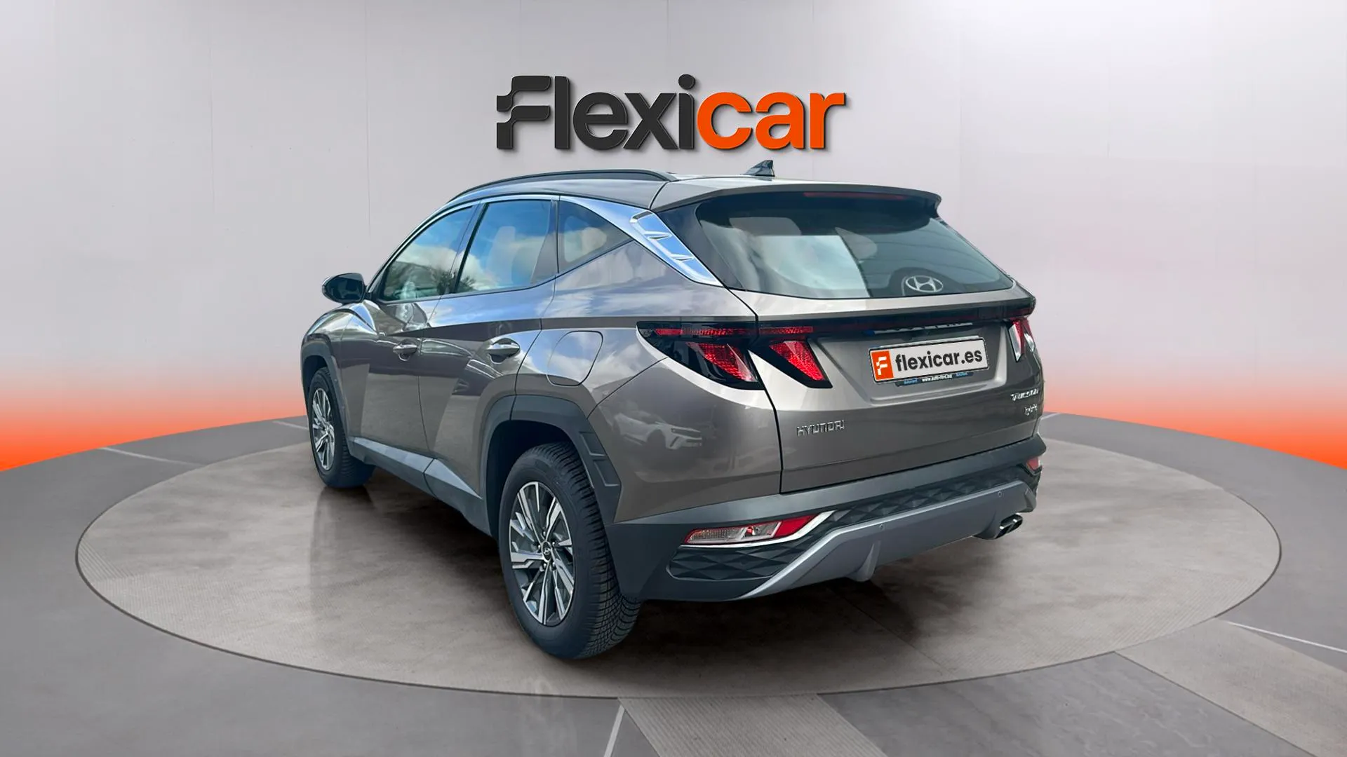 Hyundai Tucson 1.6 T-GDi 48V Tecno DCT 2C - foto 12