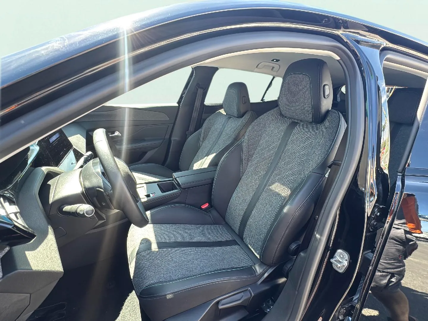 Peugeot 408 Allure Hybrid eDCS6 - foto 13