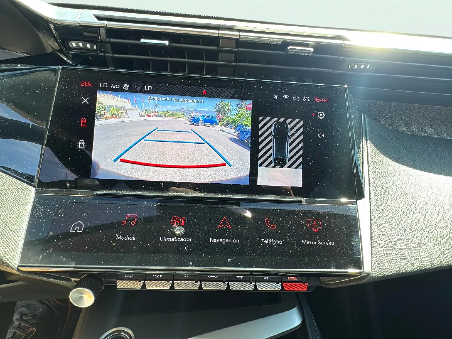 Peugeot 408 Allure Hybrid eDCS6 - foto 22