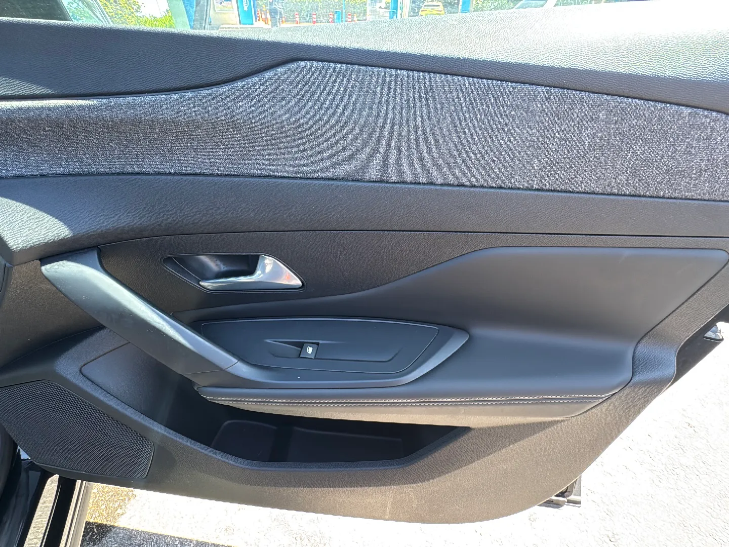 Peugeot 408 Allure Hybrid eDCS6 - foto 28