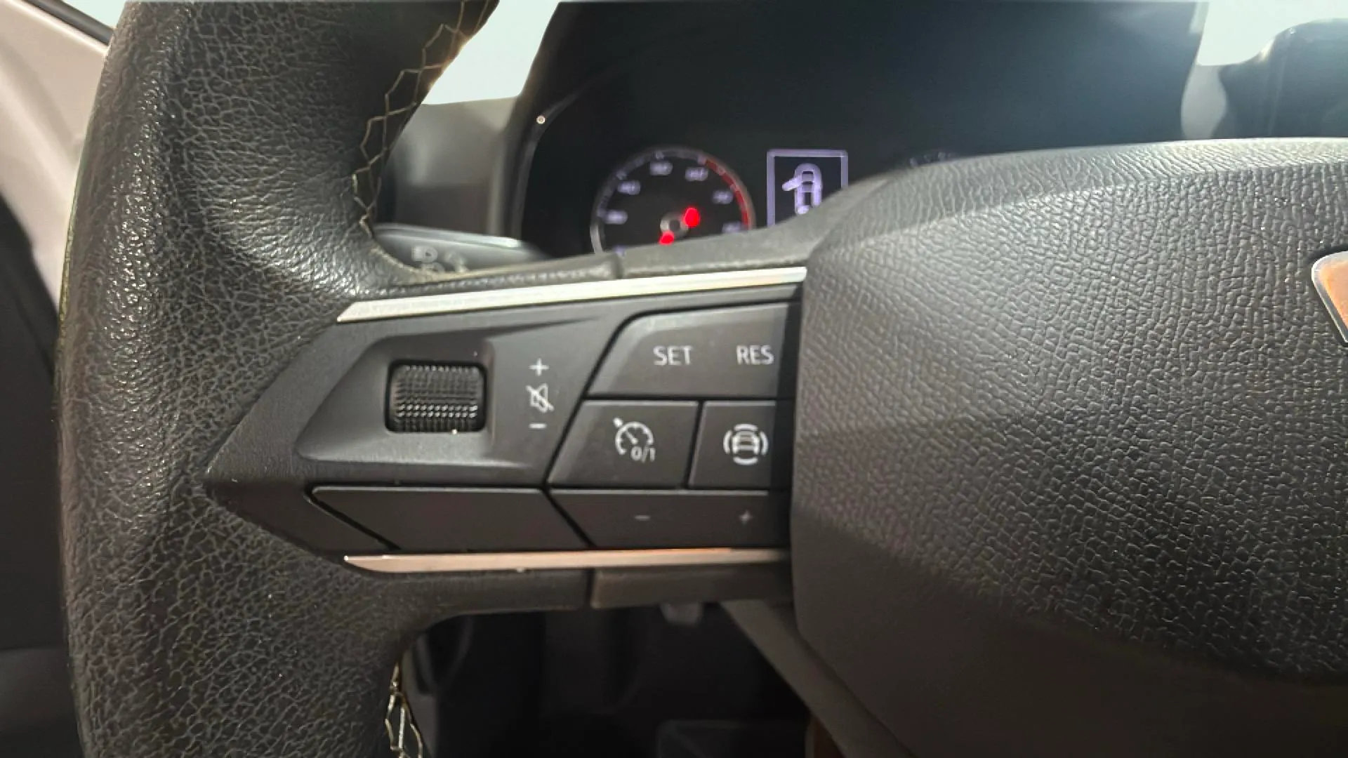 SEAT Ibiza 1.0 MPI Reference - foto 18