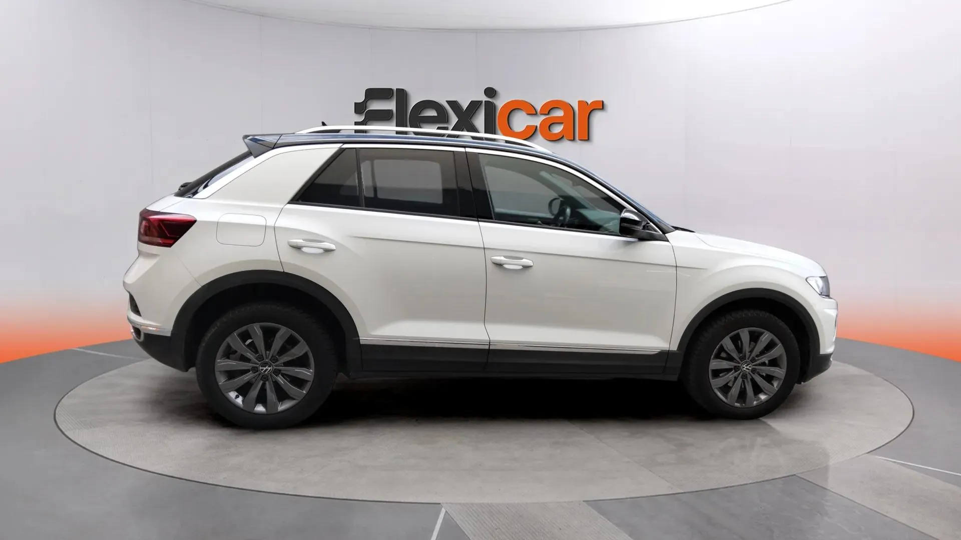 Volkswagen T-Roc Sport 1.5 TSI DSG - foto 3
