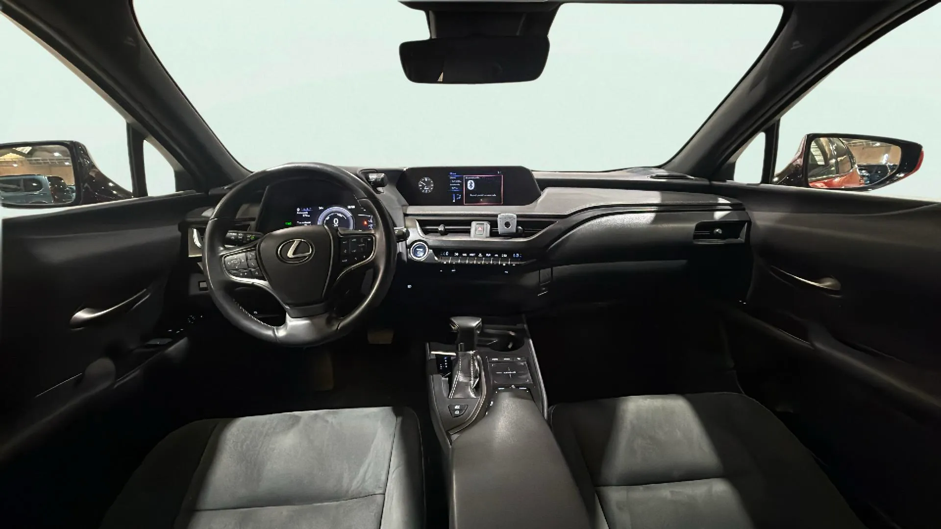 Lexus UX 2.0 250h Business - foto 12