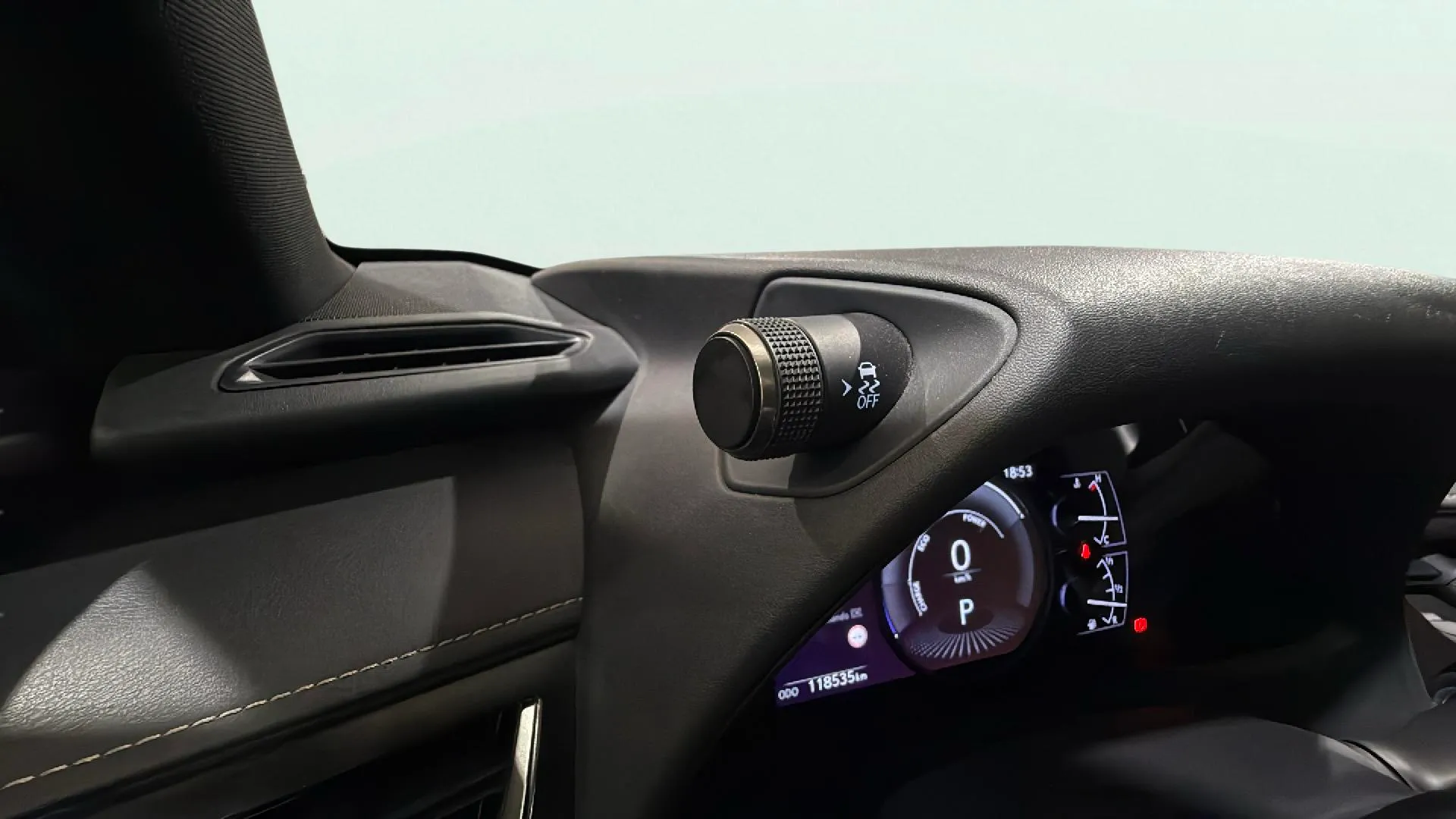 Lexus UX 2.0 250h Business - foto 24