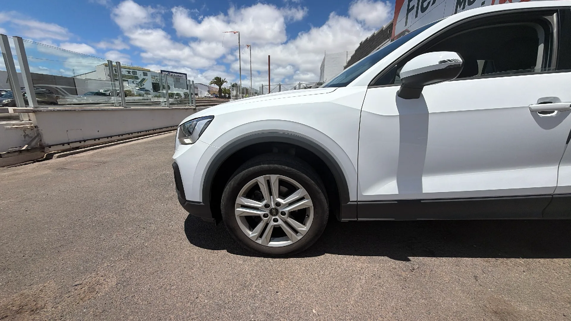 Audi Q2 Adrenalin 30 TFSI - foto 14