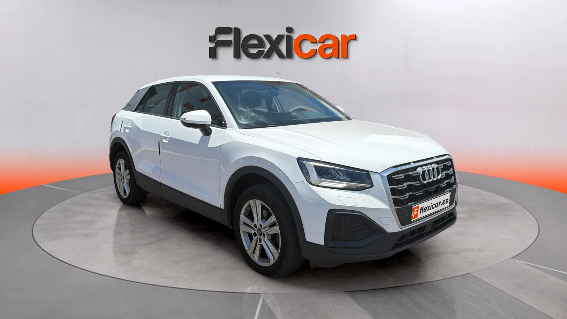 Audi Q2 Adrenalin 30 TFSI - foto 2