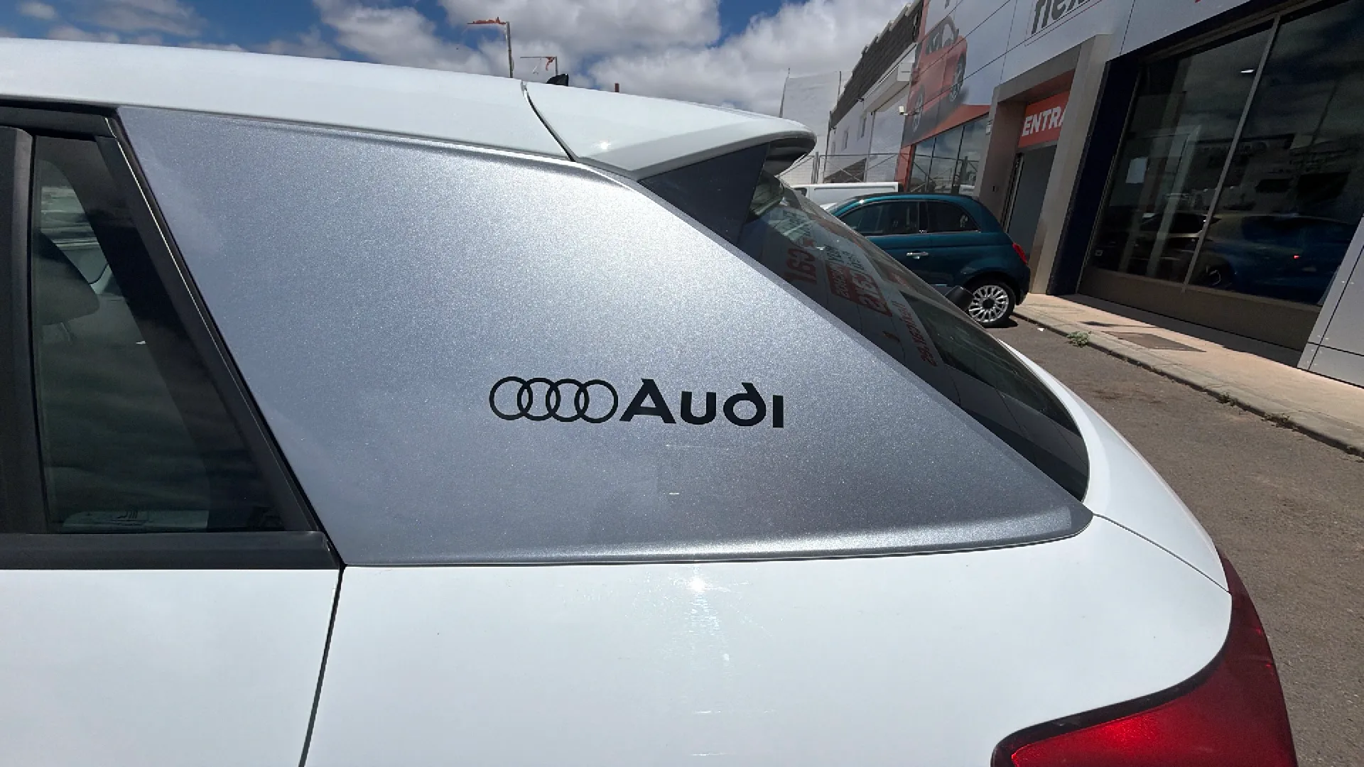 Audi Q2 Adrenalin 30 TFSI - foto 15