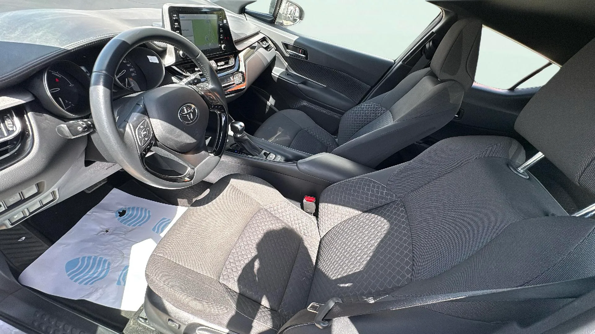 Toyota C-HR 1.8 125H Active - foto 17