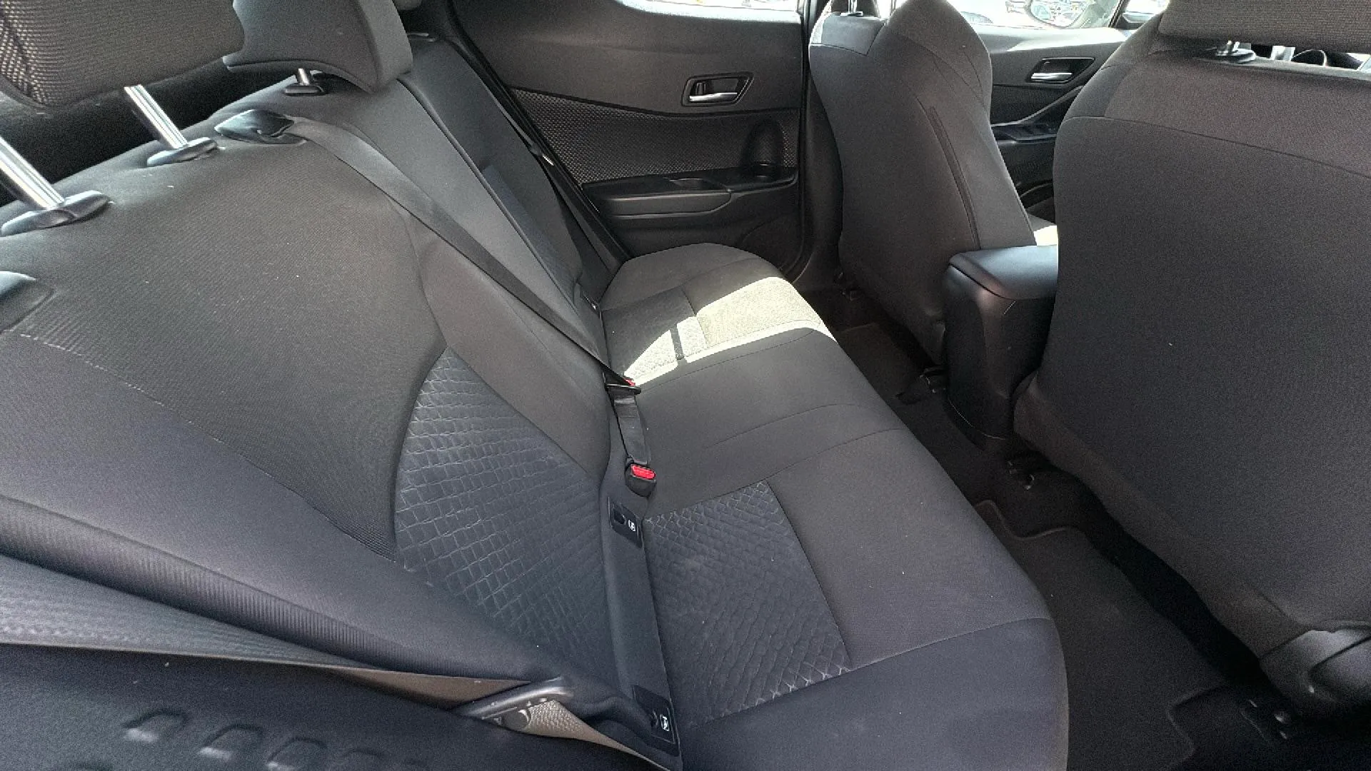 Toyota C-HR 1.8 125H Active - foto 20