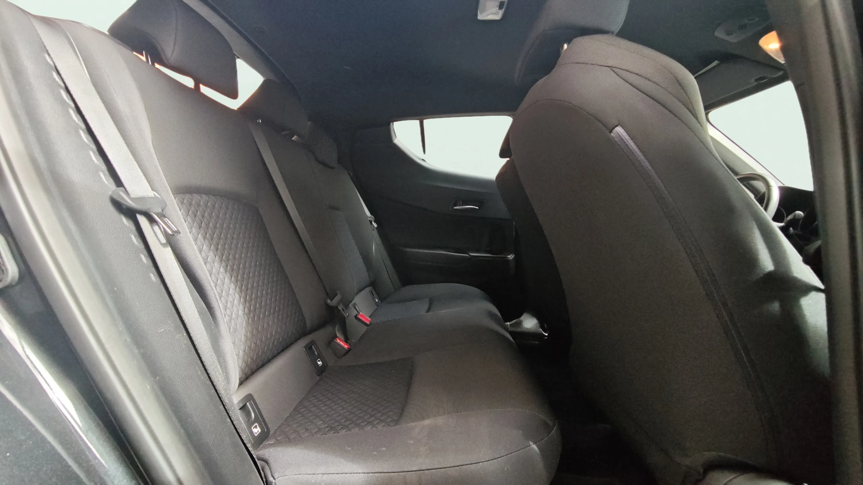 Toyota C-HR 1.8 125H Active - foto 11