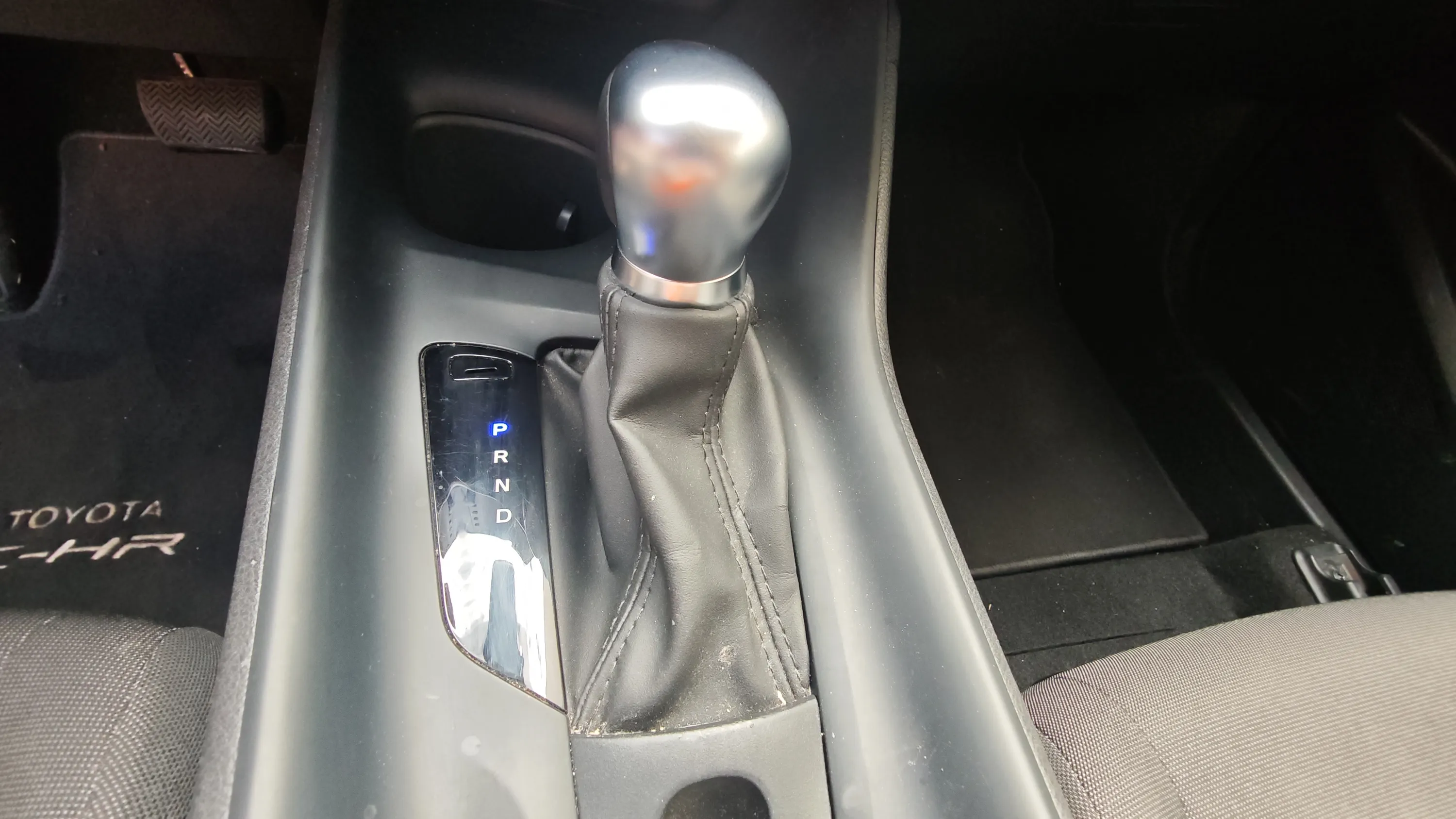 Toyota C-HR 1.8 125H Active - foto 9