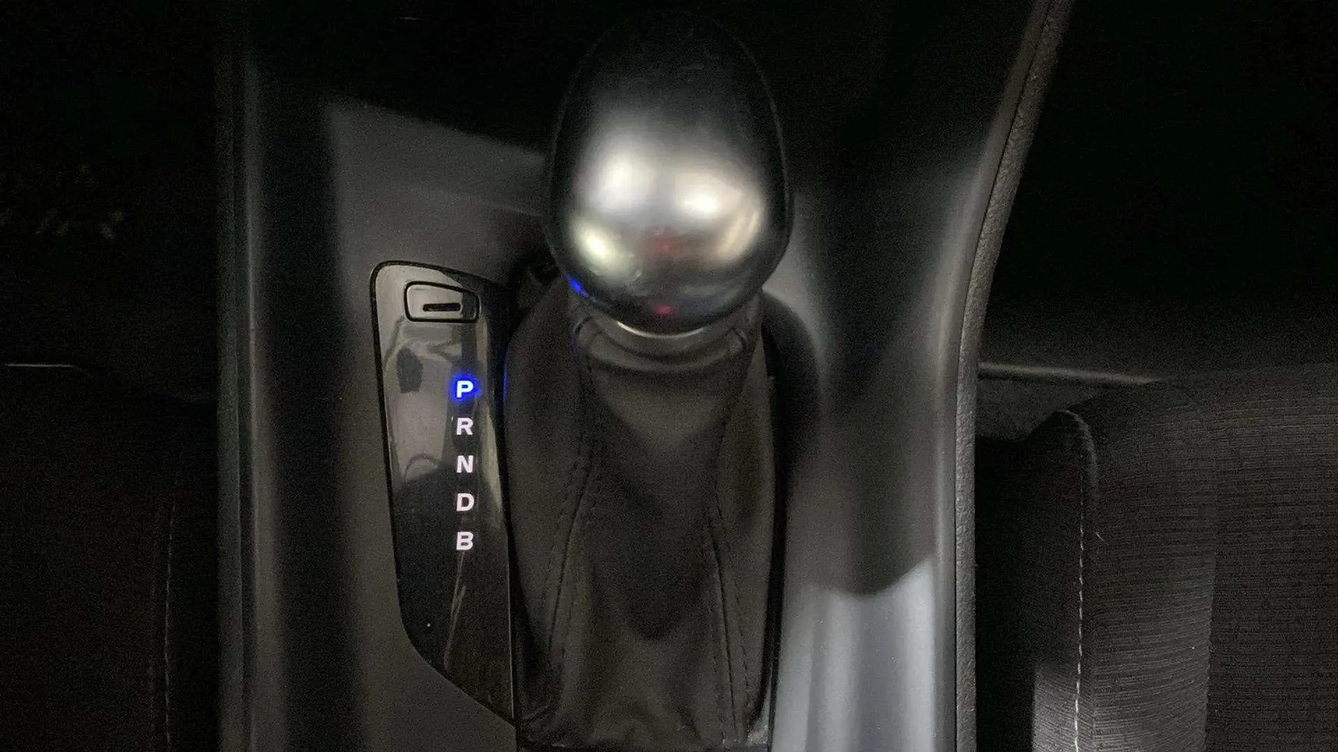 Toyota C-HR 1.8 125H Active - foto 14