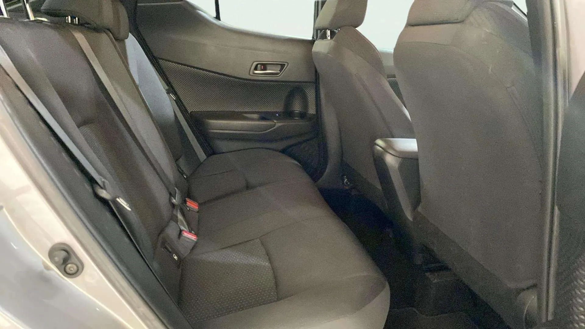 Toyota C-HR 1.8 125H Active - foto 10