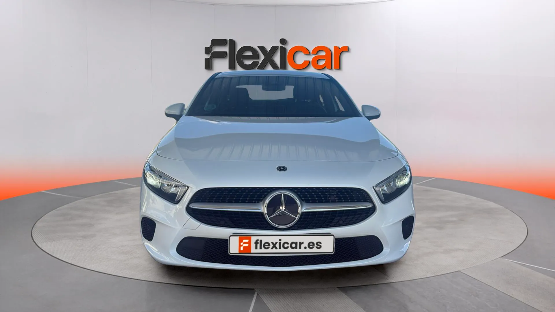 Mercedes-Benz Clase A Sedán A 180 - foto 2