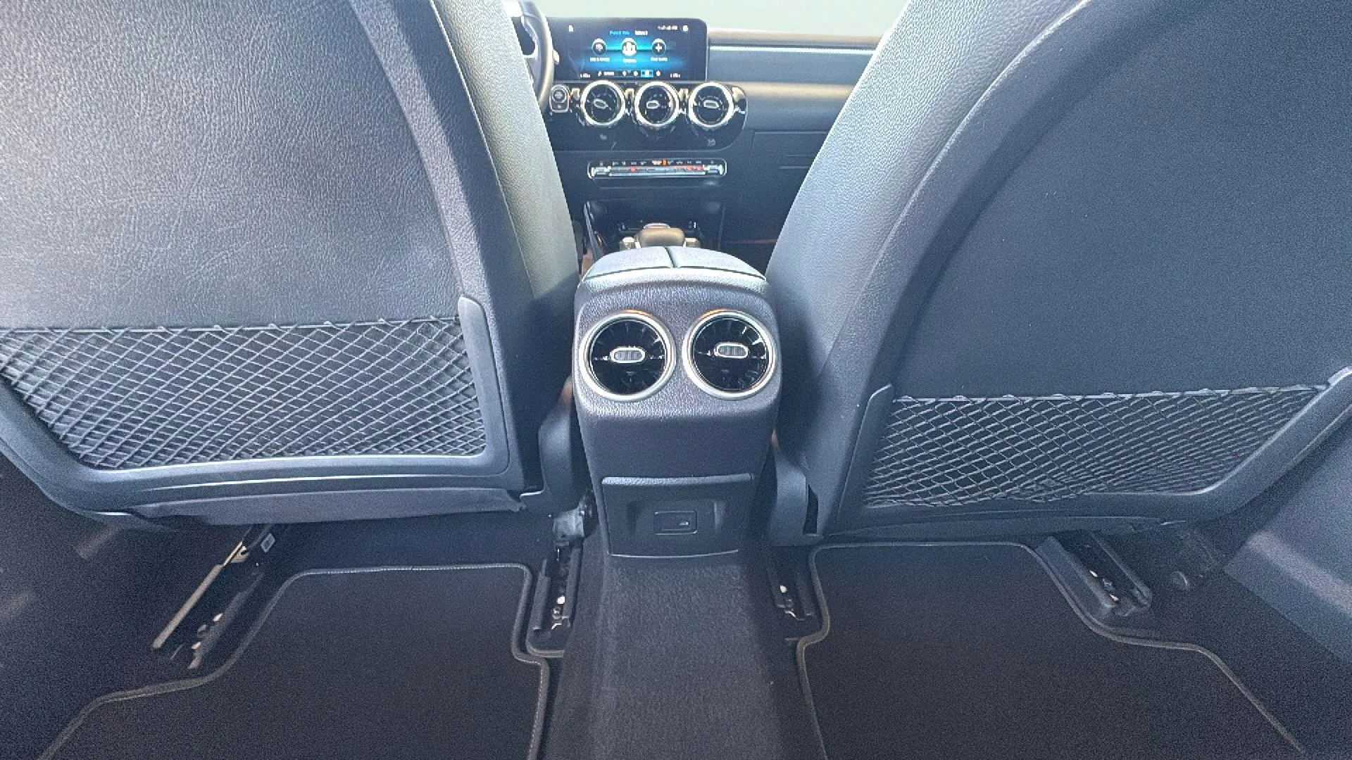 Mercedes-Benz Clase A Sedán A 180 - foto 29