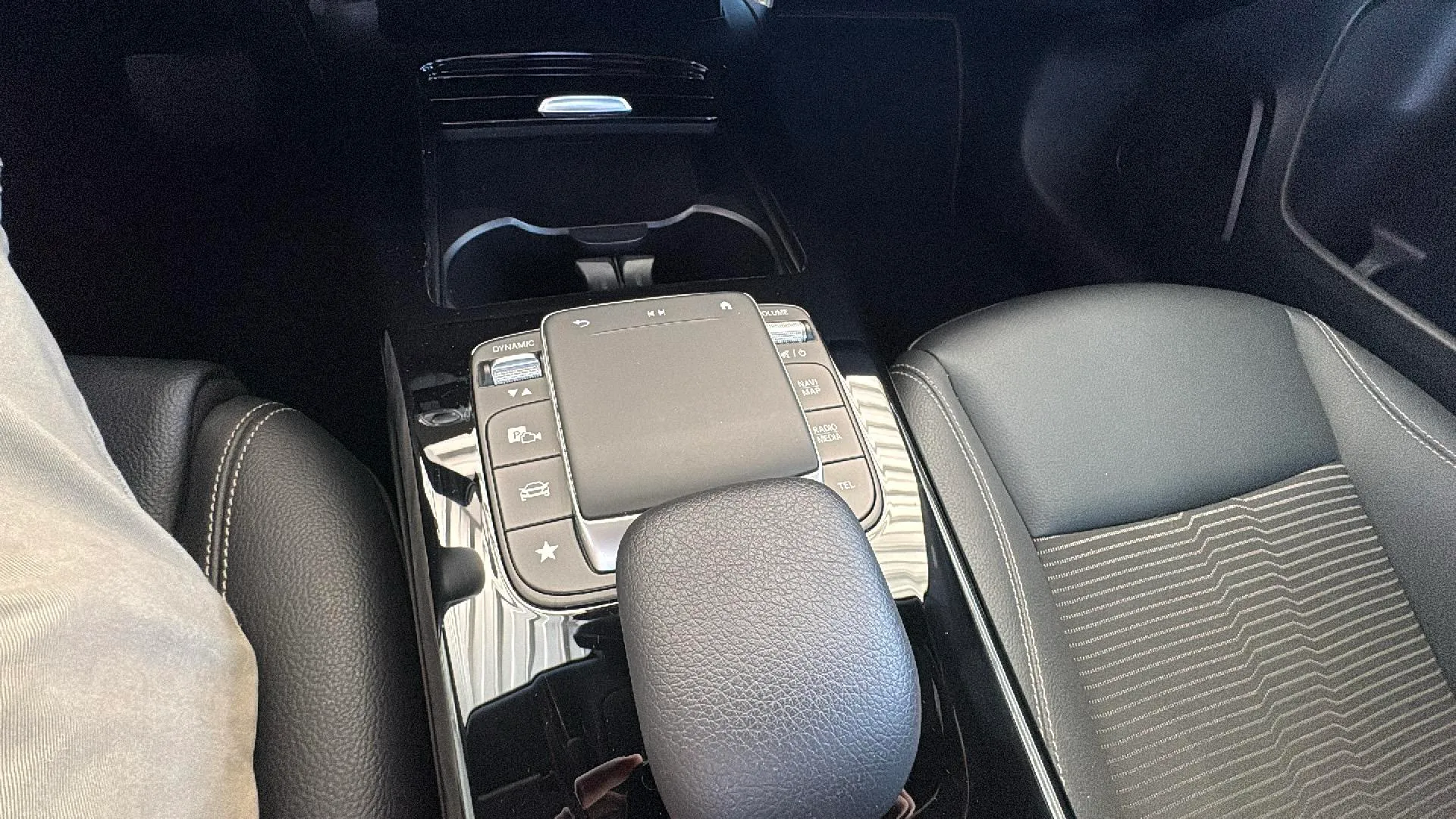 Mercedes-Benz Clase A Sedán A 180 - foto 25