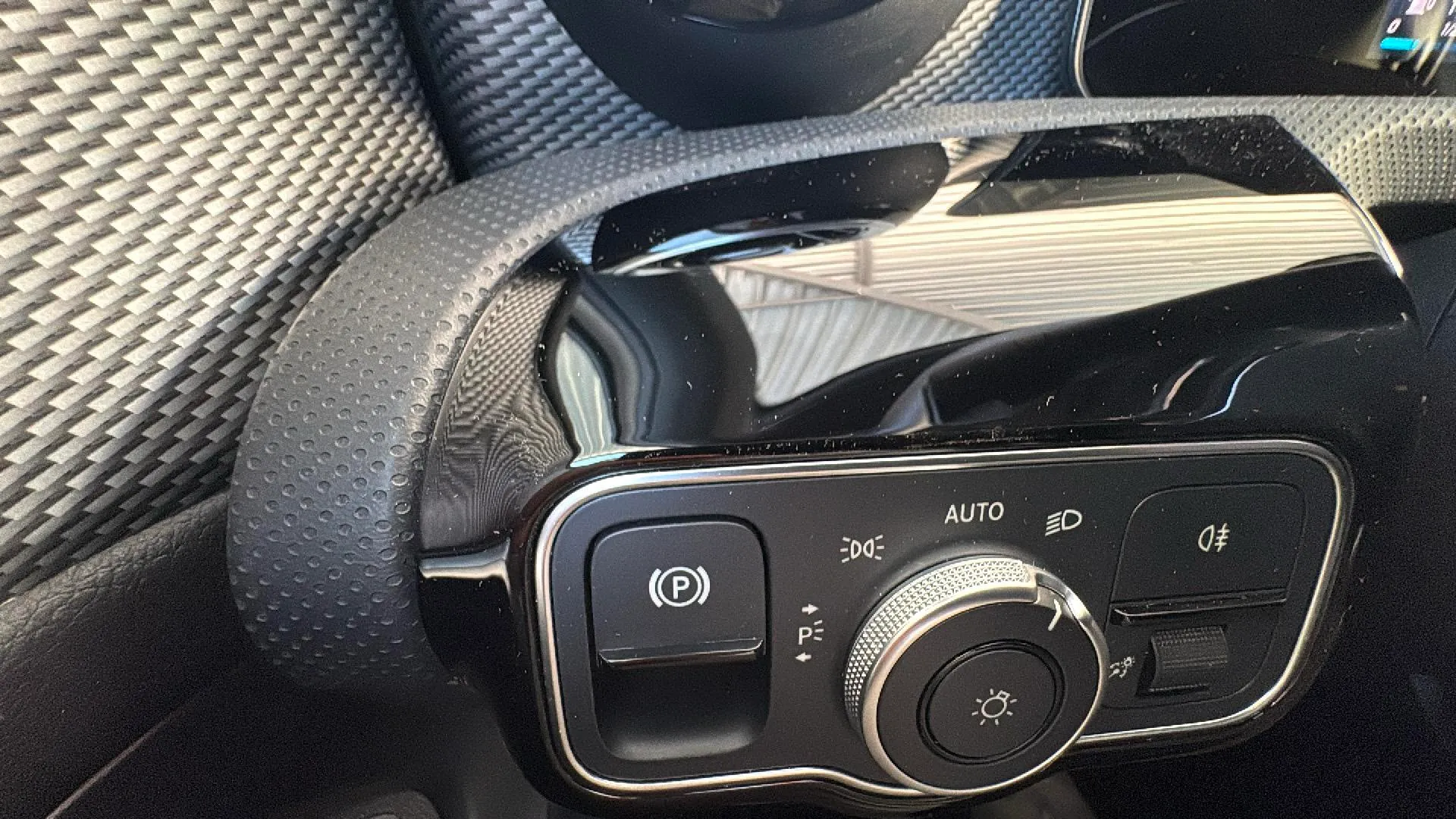 Mercedes-Benz Clase A Sedán A 180 - foto 16