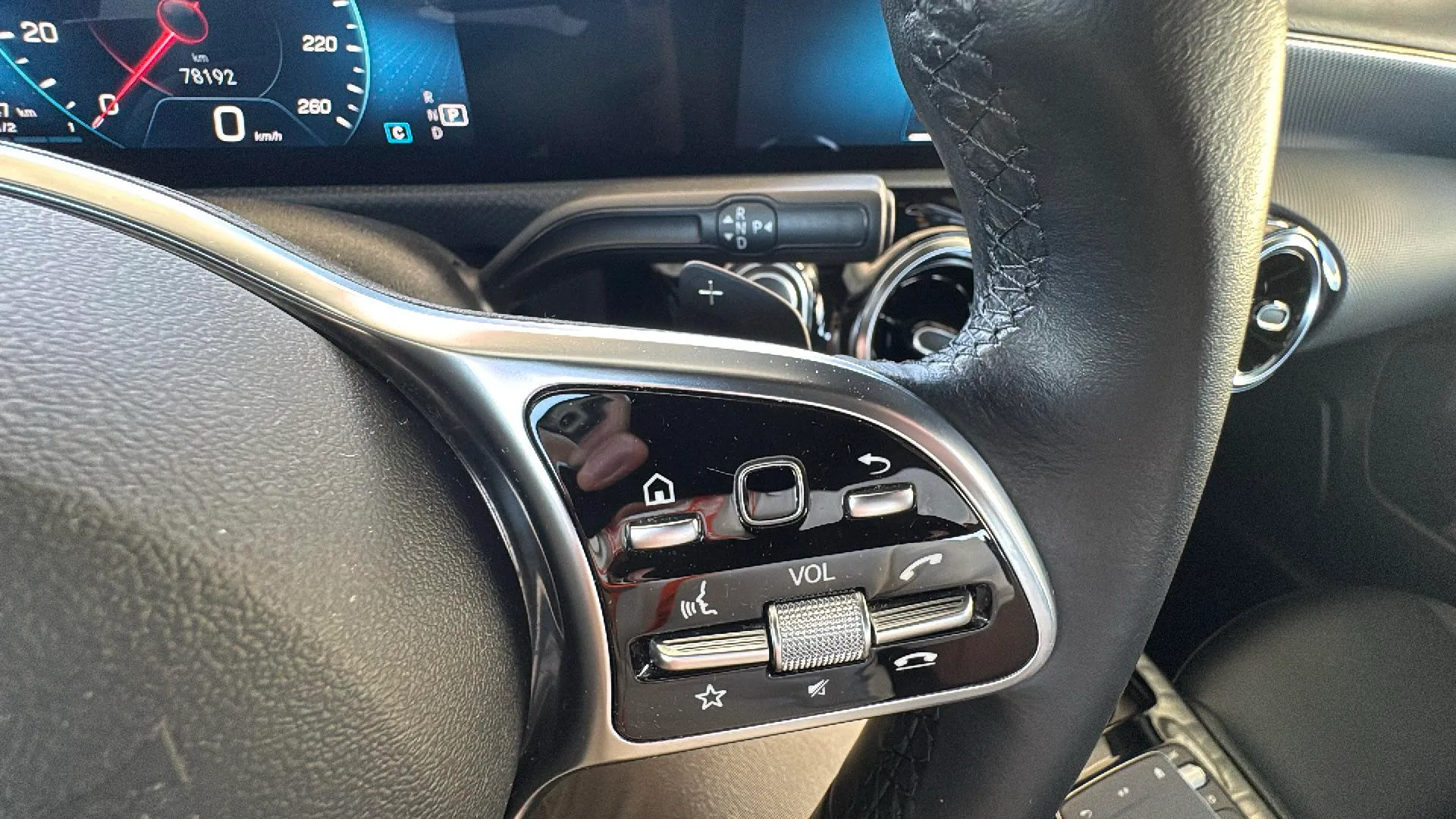Mercedes-Benz Clase A Sedán A 180 - foto 13