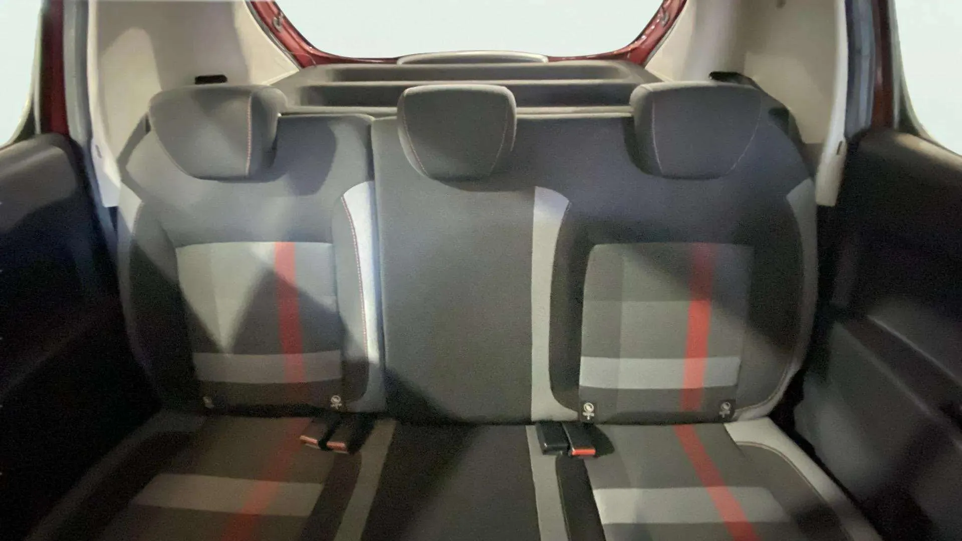 Dacia Sandero Stepway Essential TCe GLP - foto 14