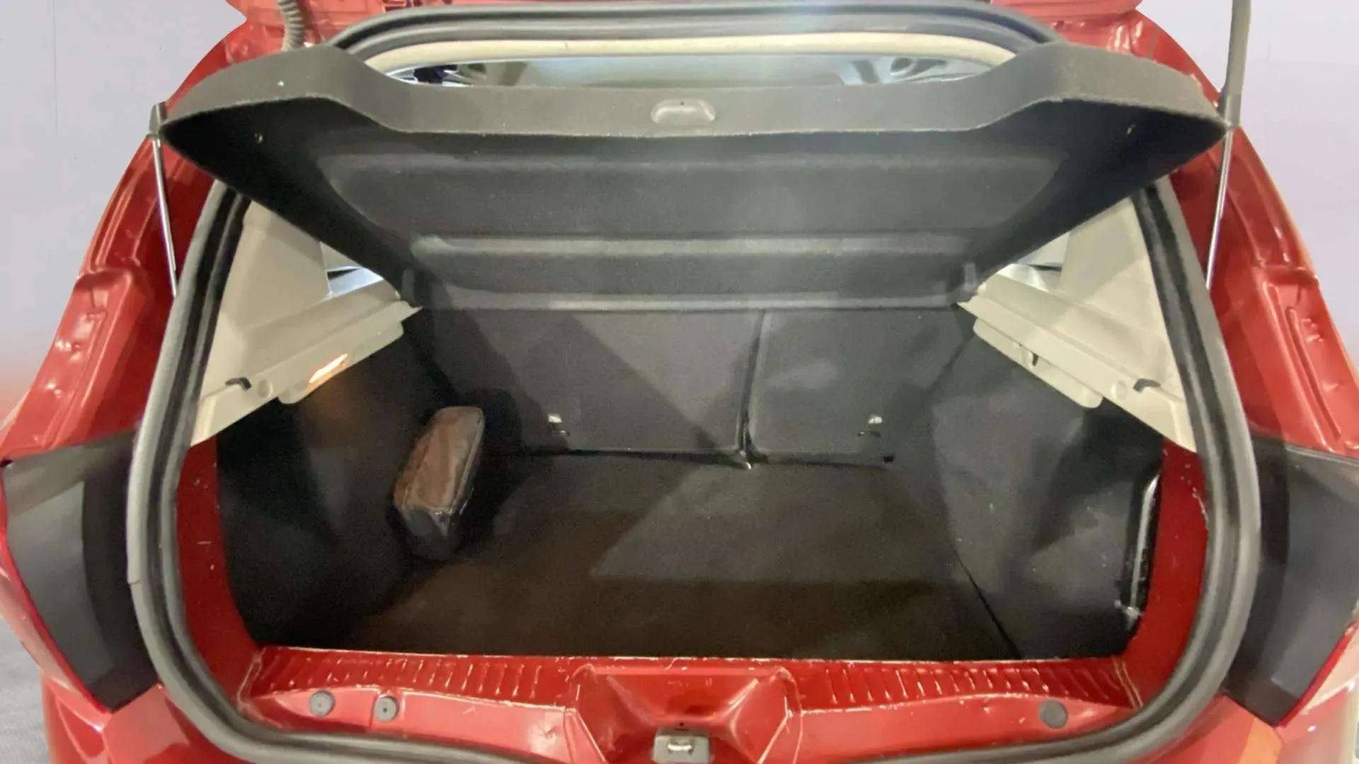 Dacia Sandero Stepway Essential TCe GLP - foto 19