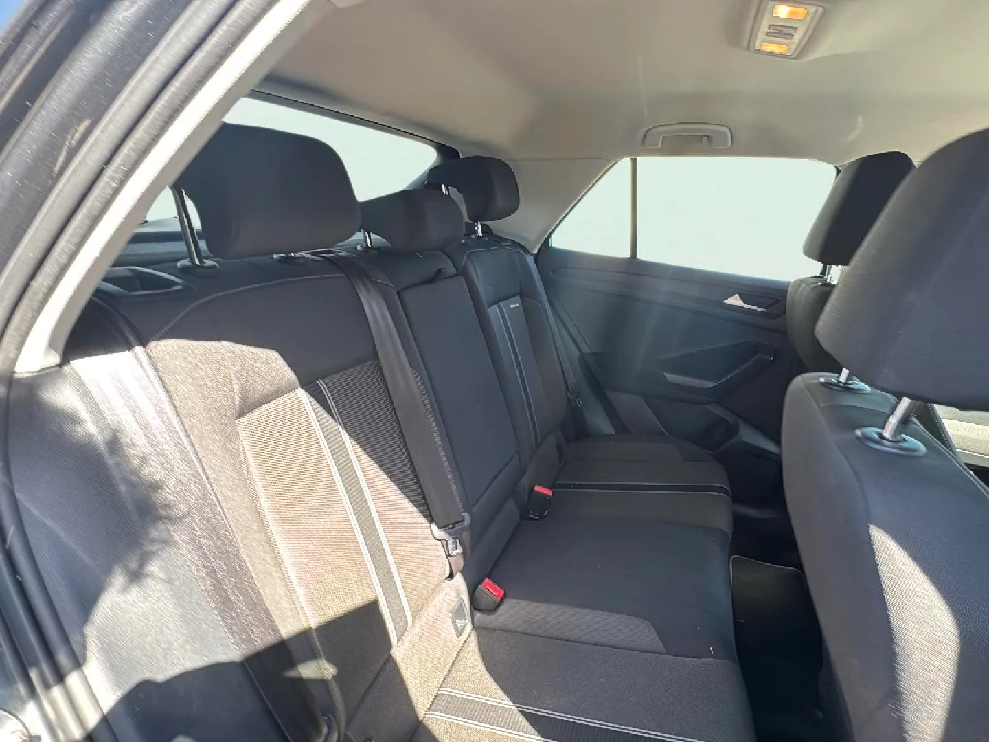 Volkswagen T-Roc Advance 1.0 TSI - foto 24