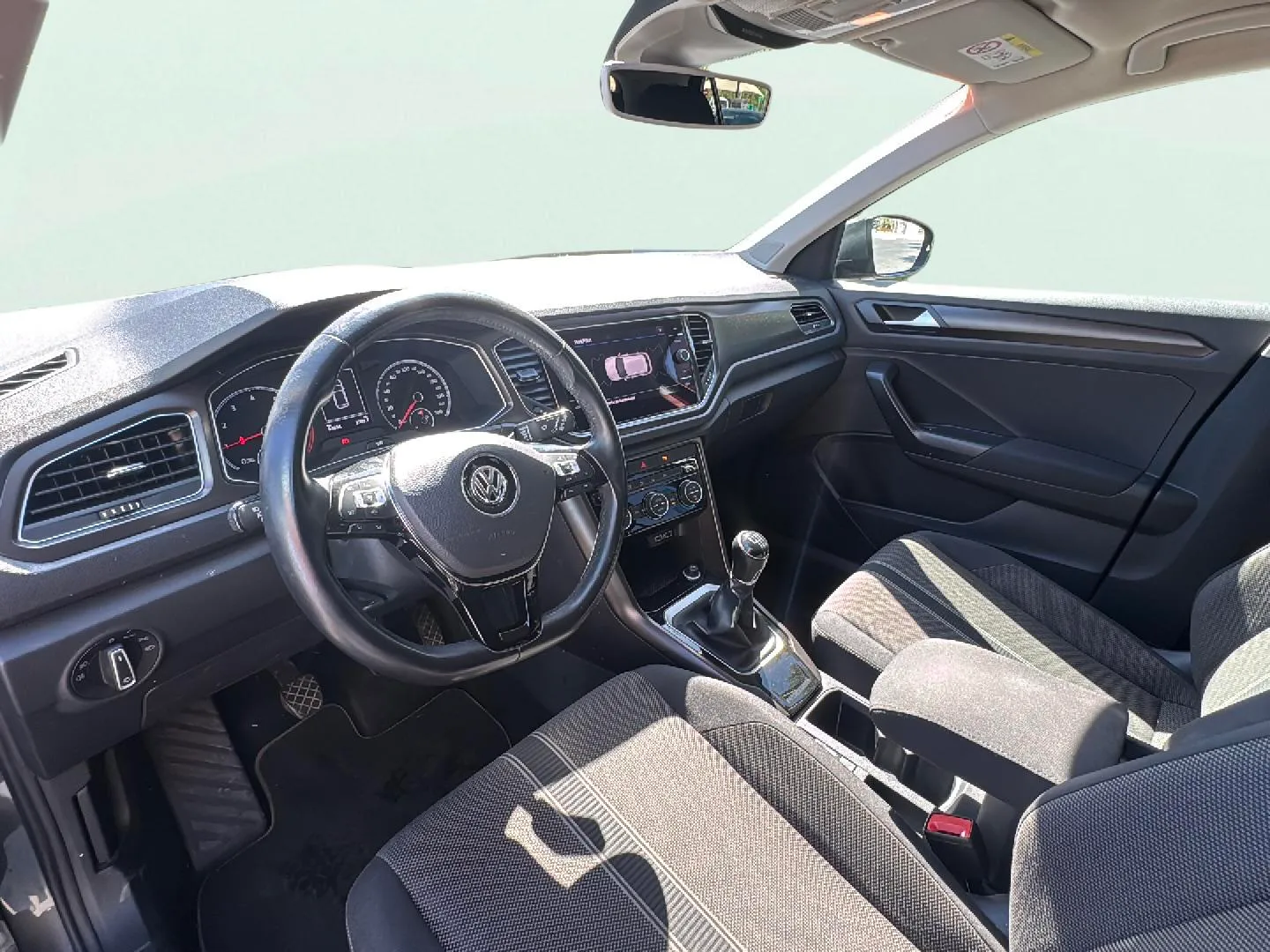 Volkswagen T-Roc Advance 1.0 TSI - foto 28
