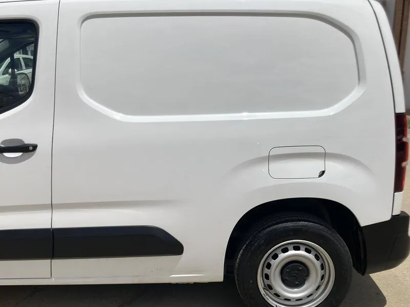 Citroën Berlingo BlueHDi 100 Club - foto 21