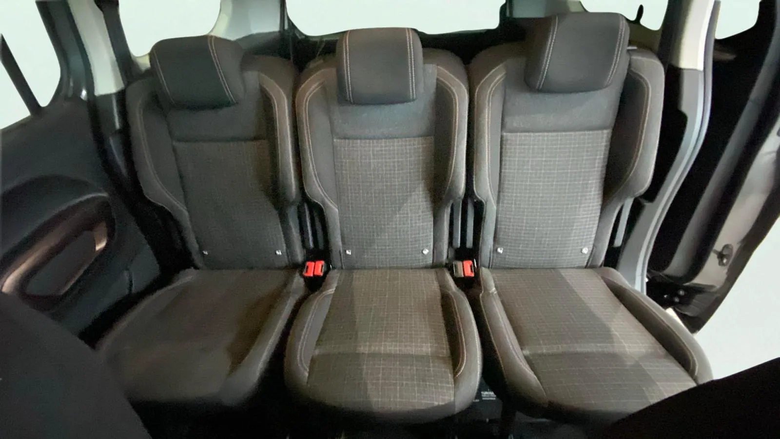 Peugeot Rifter GT Long BlueHDi 7 plazas - foto 16