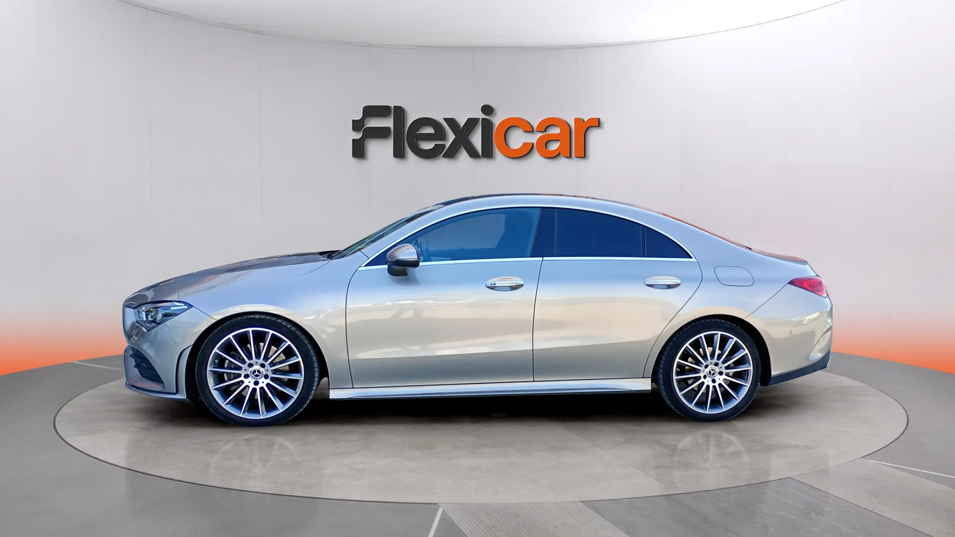 Mercedes-Benz CLA 220 D DCT - foto 4
