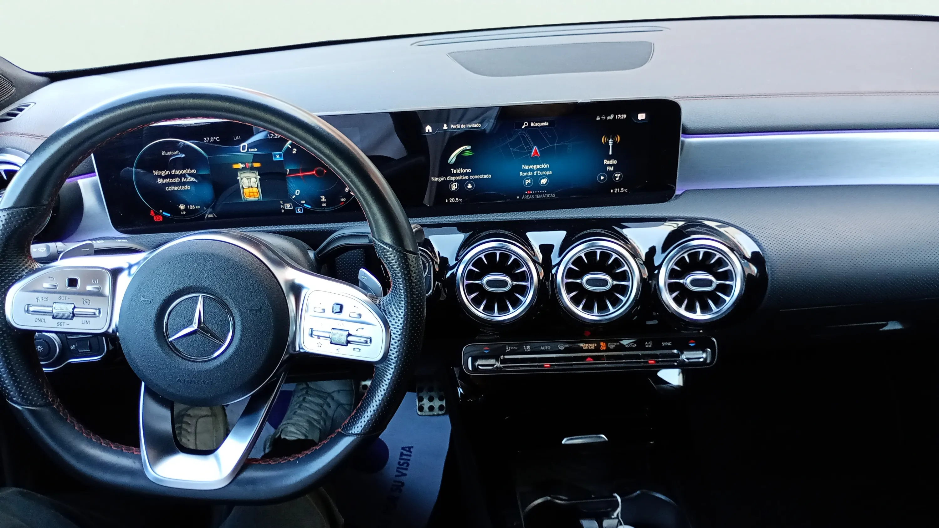 Mercedes-Benz CLA 220 D DCT - foto 9