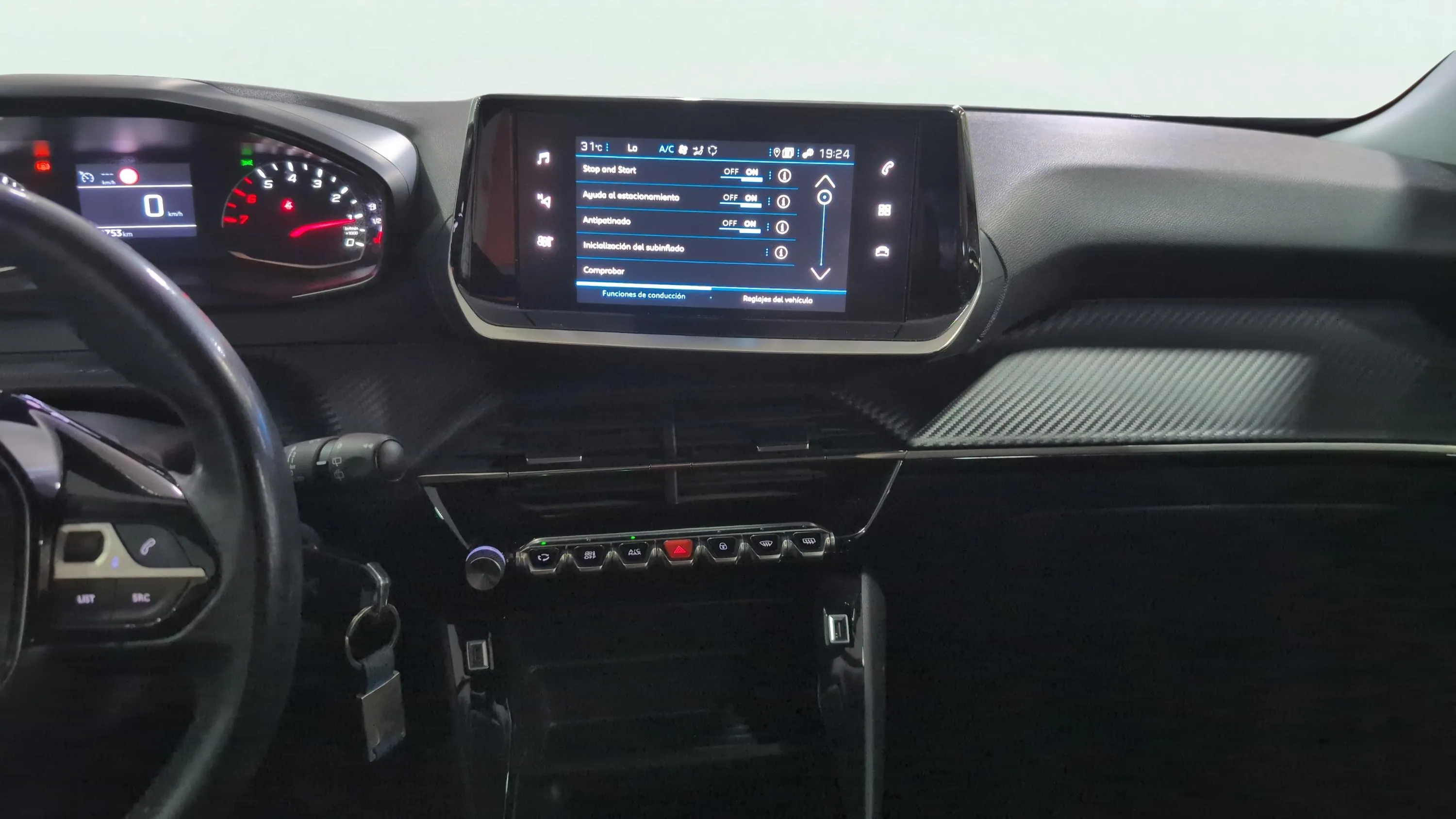 Peugeot 2008 Active Pack PureTech 100 BVM6 - foto 10