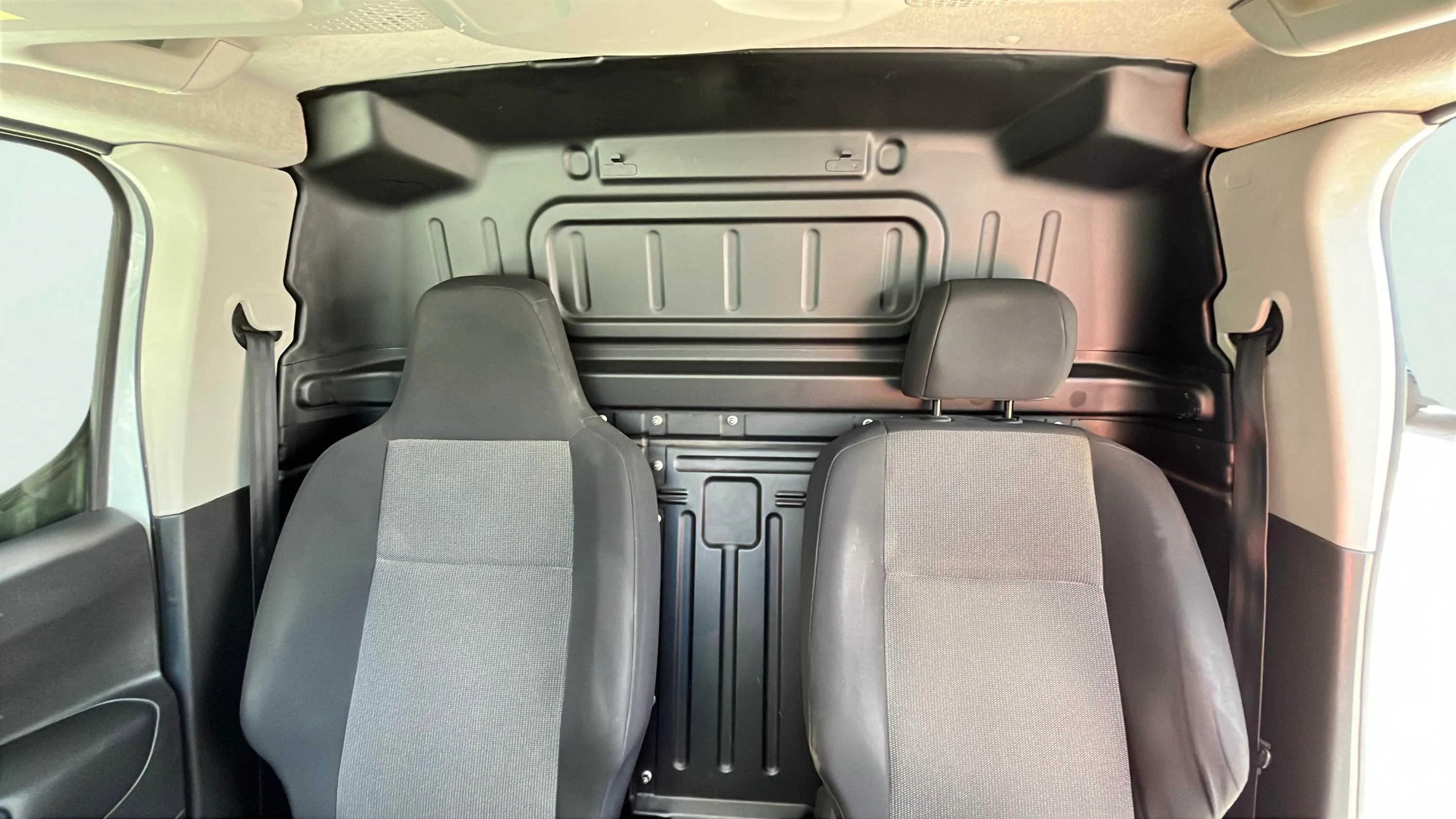Peugeot Partner Pro Standard 600kg BlueHDi - foto 16