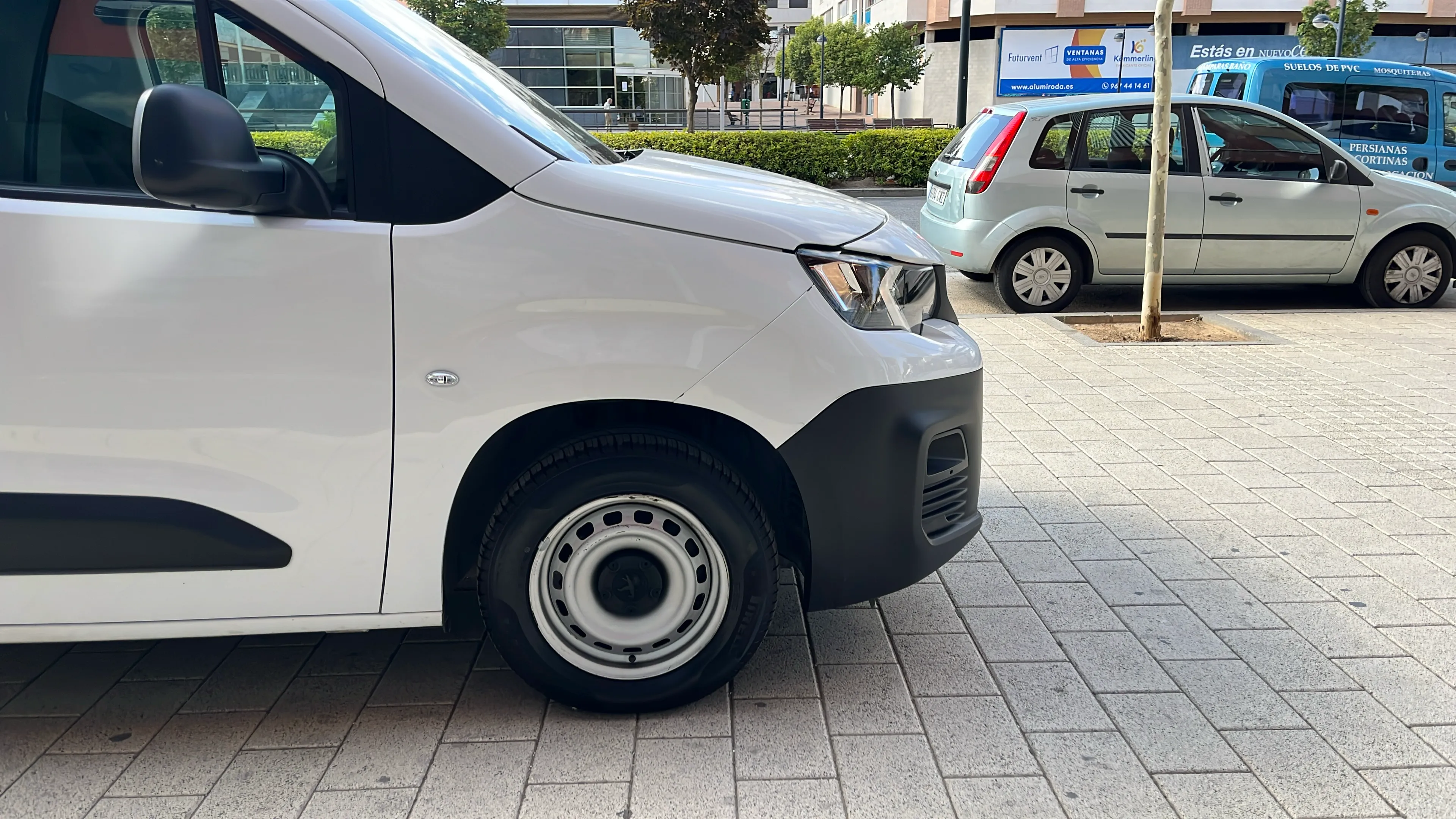 Peugeot Partner Pro Standard 600kg BlueHDi - foto 9