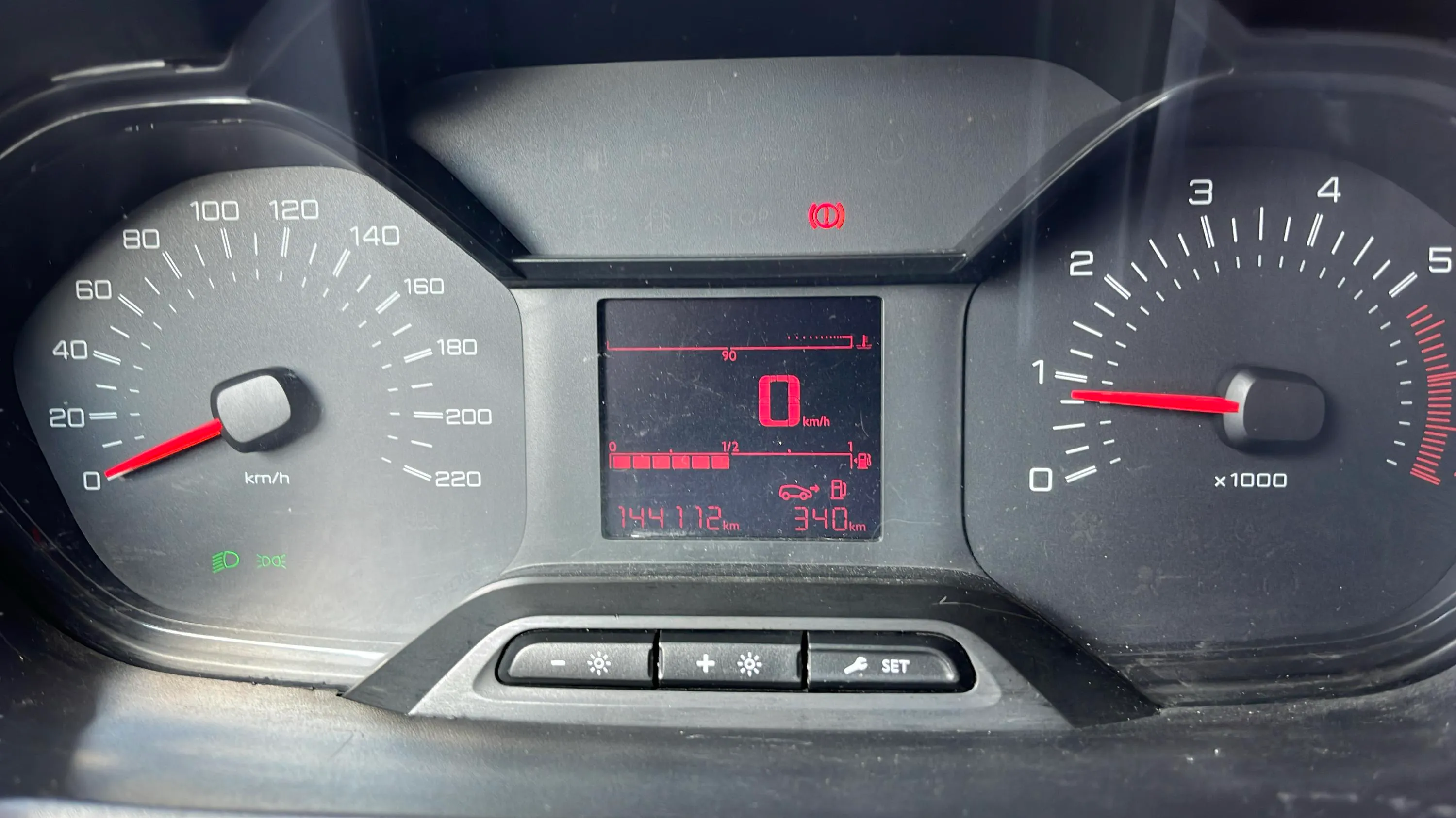 Peugeot Partner Pro Standard 600kg BlueHDi - foto 11